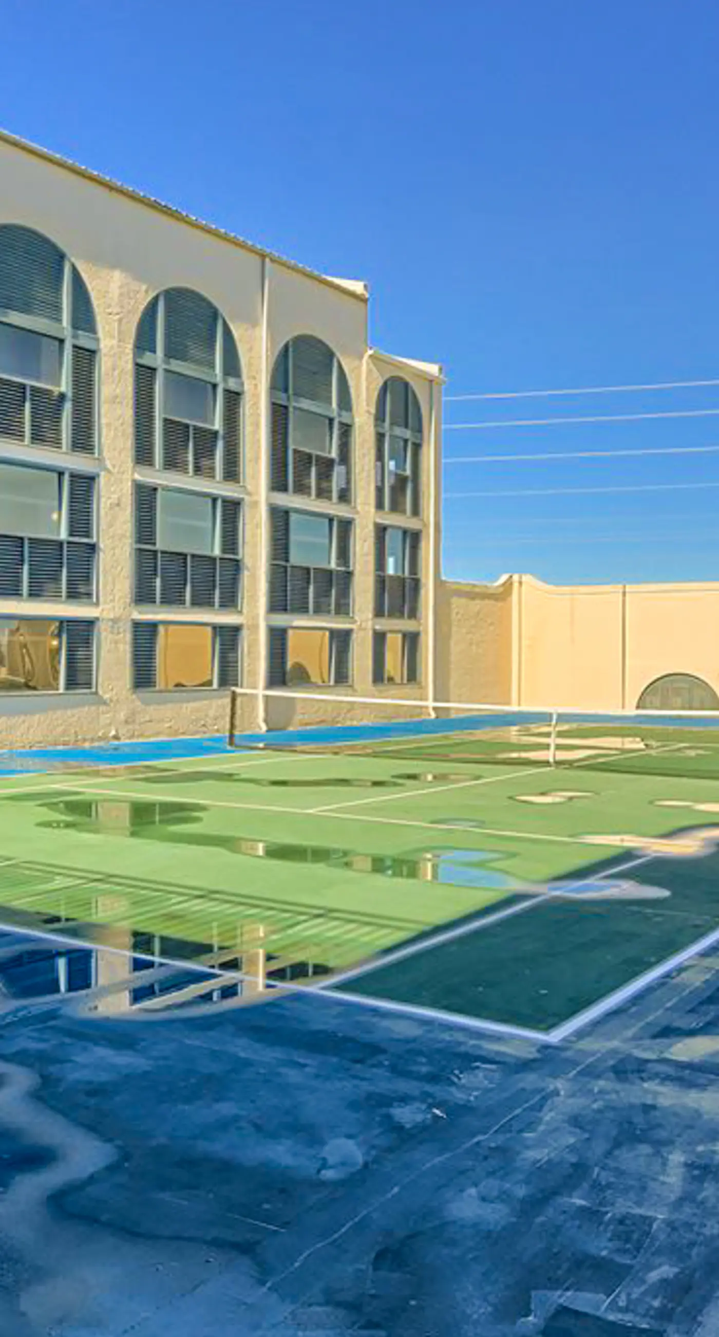 Bright resort condo with pool access, cozy patio, plus a washer/dryer