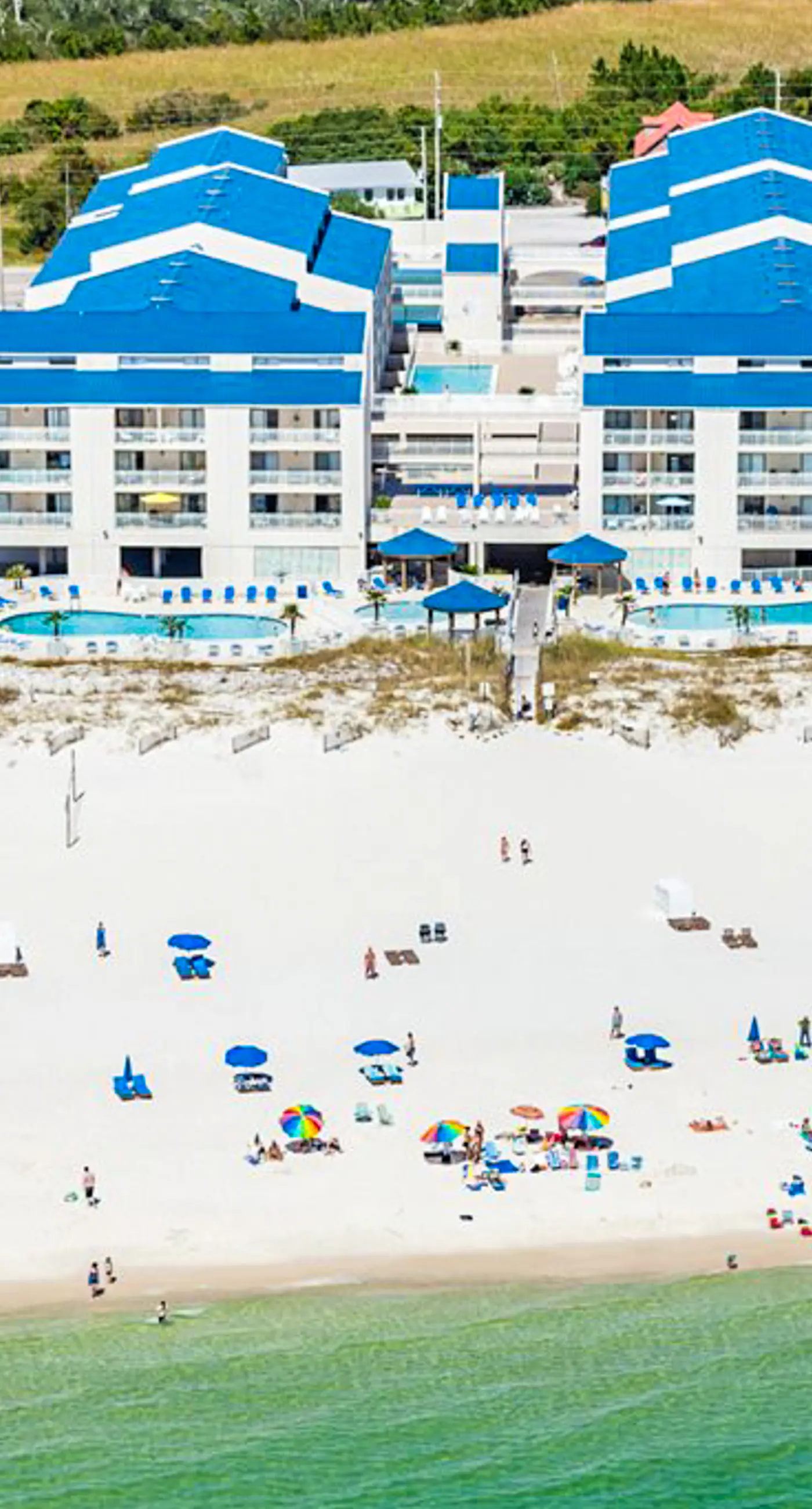 Bright resort condo with pool access, cozy patio, plus a washer/dryer