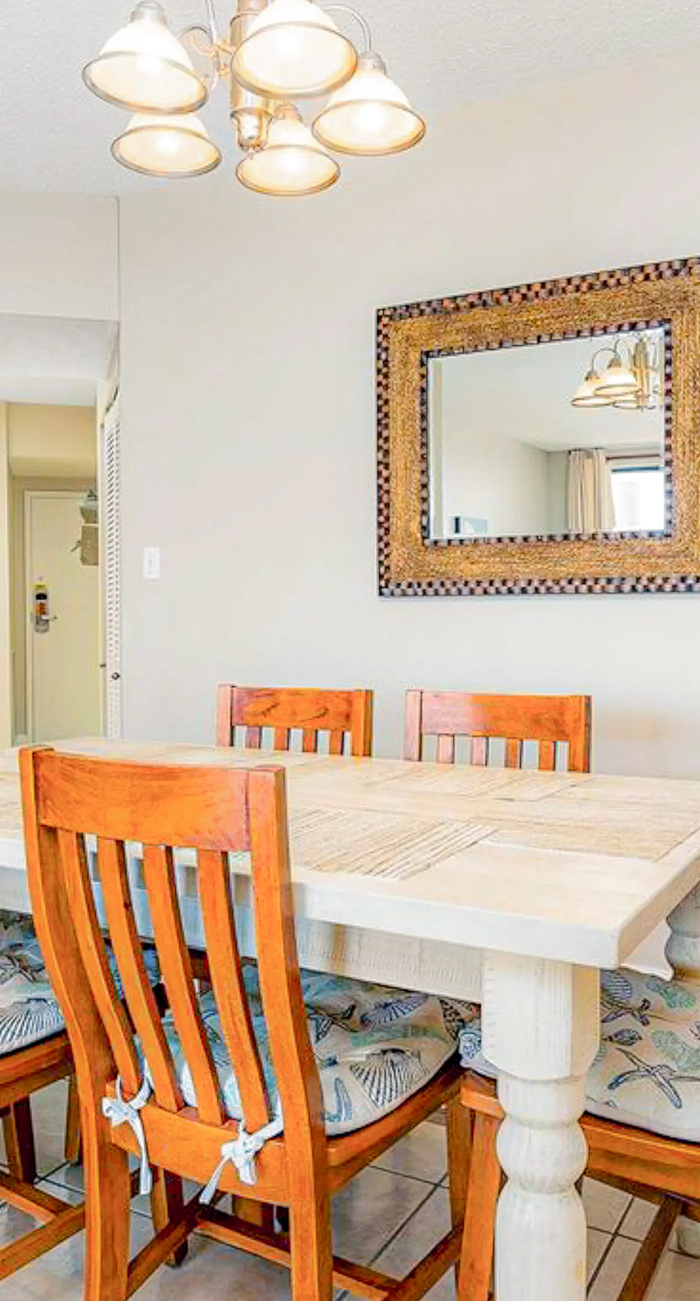 Gulf-front 15th-floor condo with balcony, pools, hot tub, AC, beach views, gym