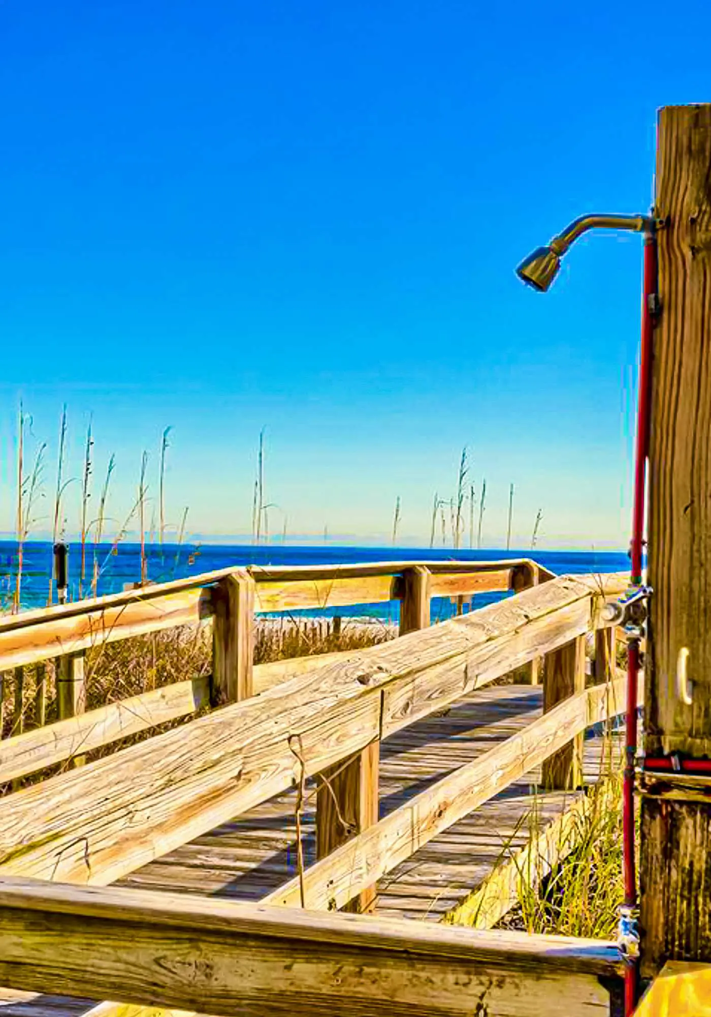 Gulf & Beachfront Condo wBalcony, Central AC, Shared Hot Tub, Pools, Free WiFi