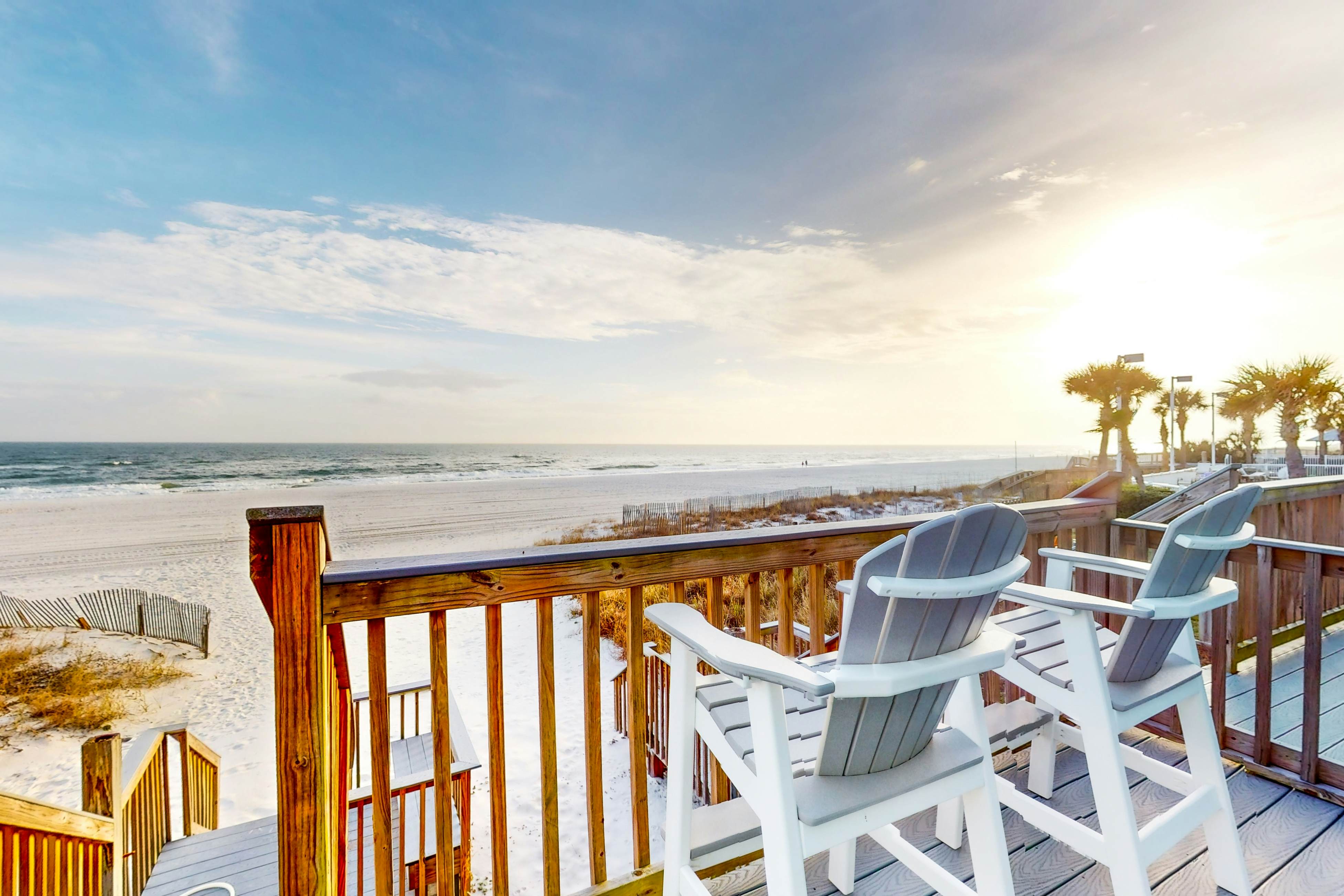 Beachfront Gem - 3 bedroom townhome with waterfront deck