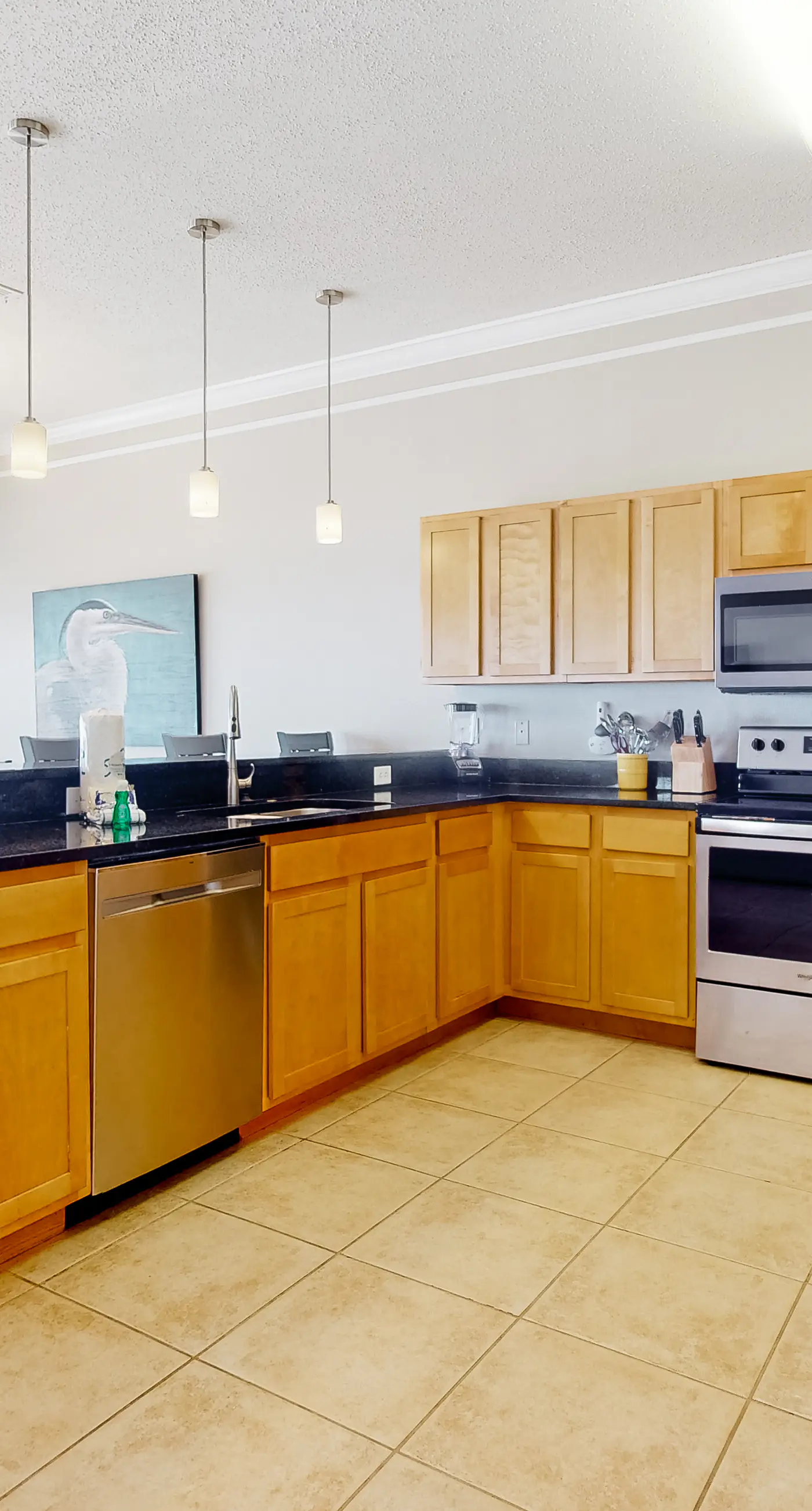 Large beachfront home with pool, deck & AC - wedding-friendly