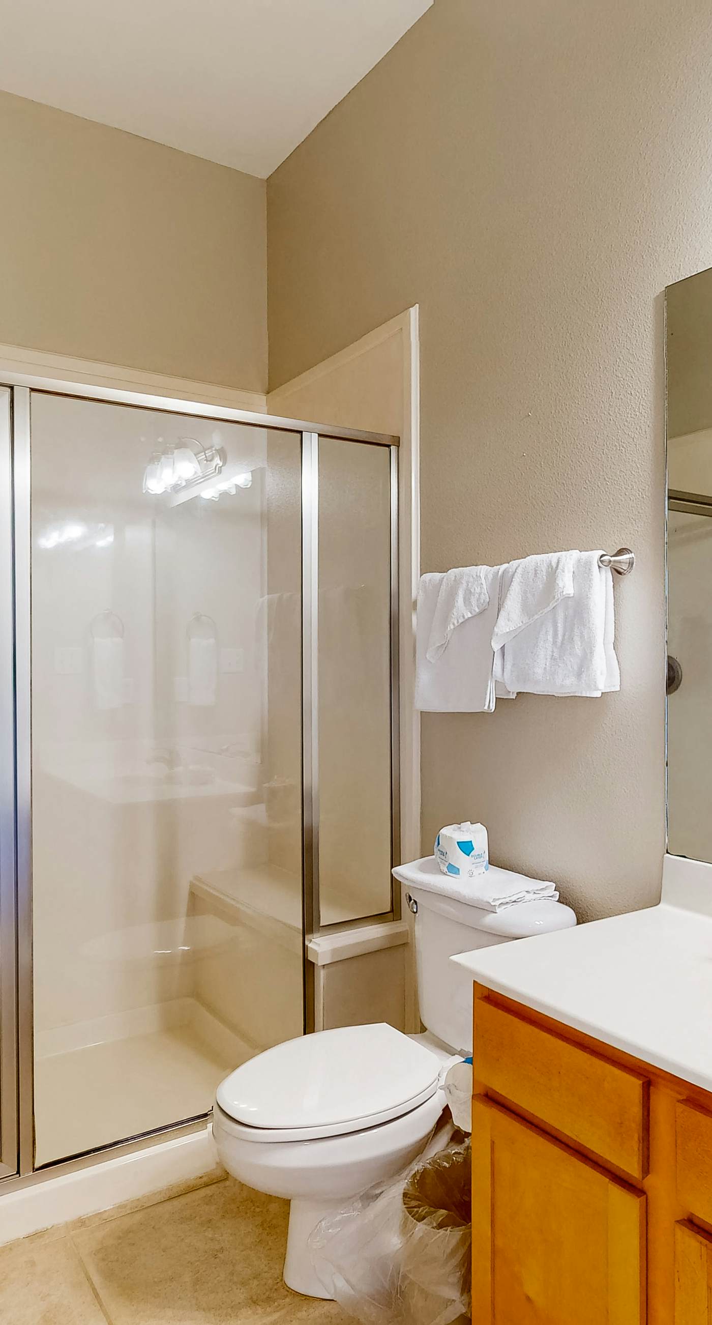 Large beachfront home with pool, deck & AC - wedding-friendly