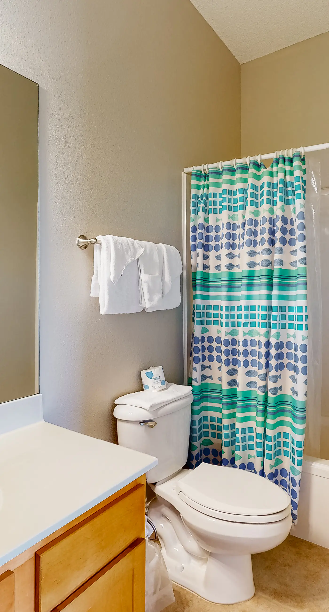 Large beachfront home with pool, deck & AC - wedding-friendly