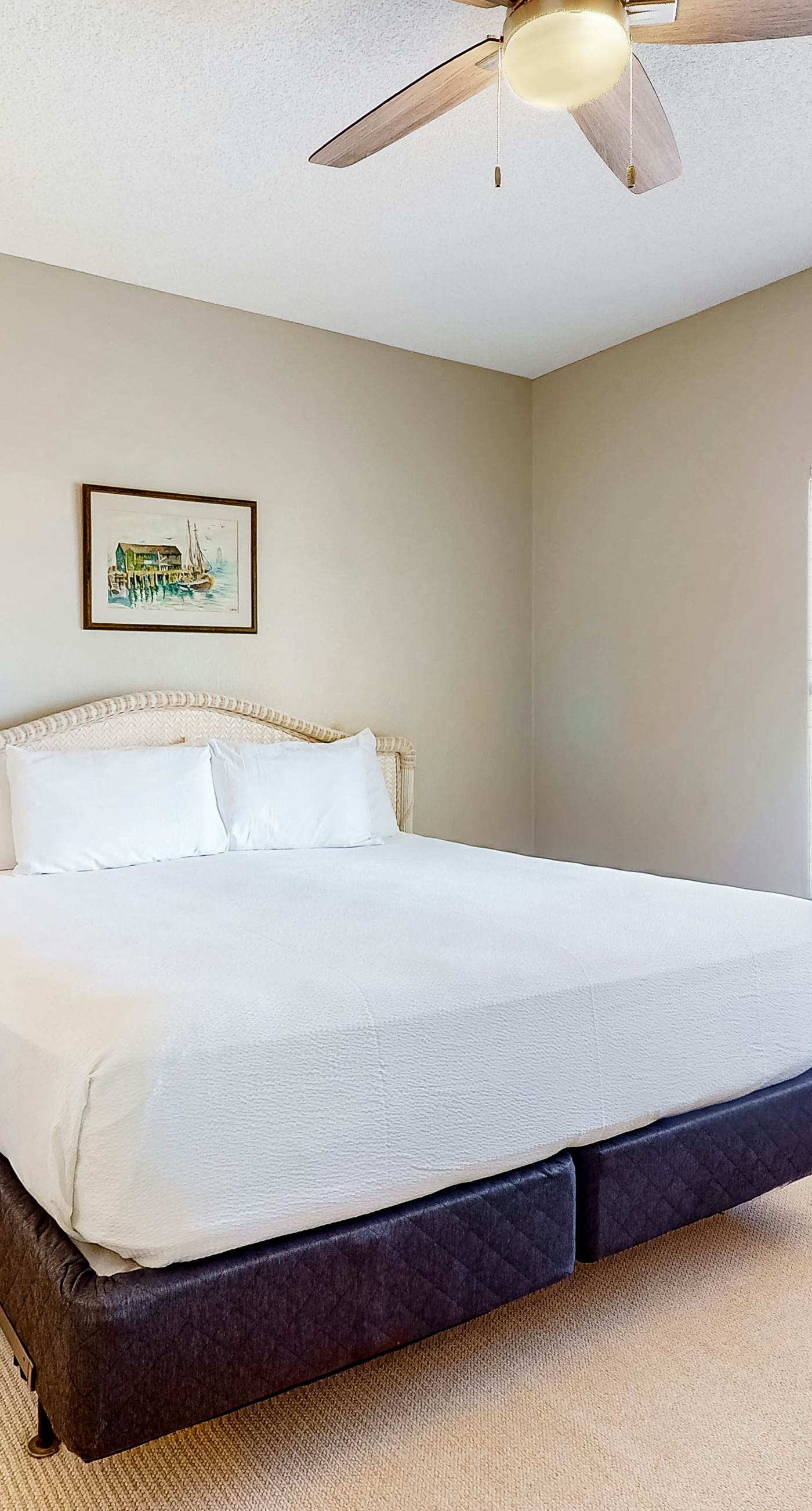 Large beachfront home with pool, deck & AC - wedding-friendly