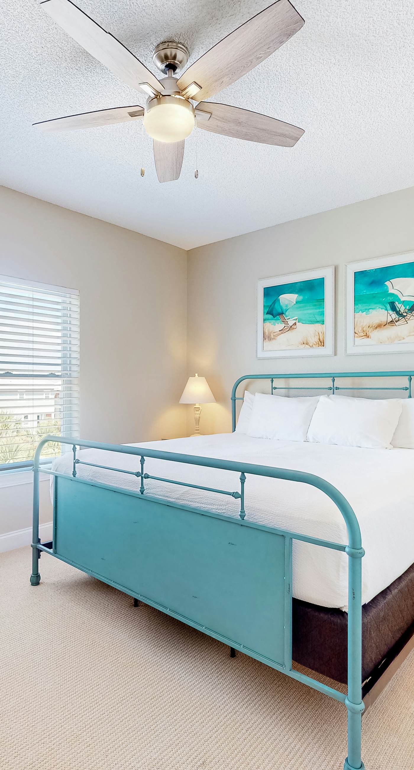 Large beachfront home with pool, deck & AC - wedding-friendly