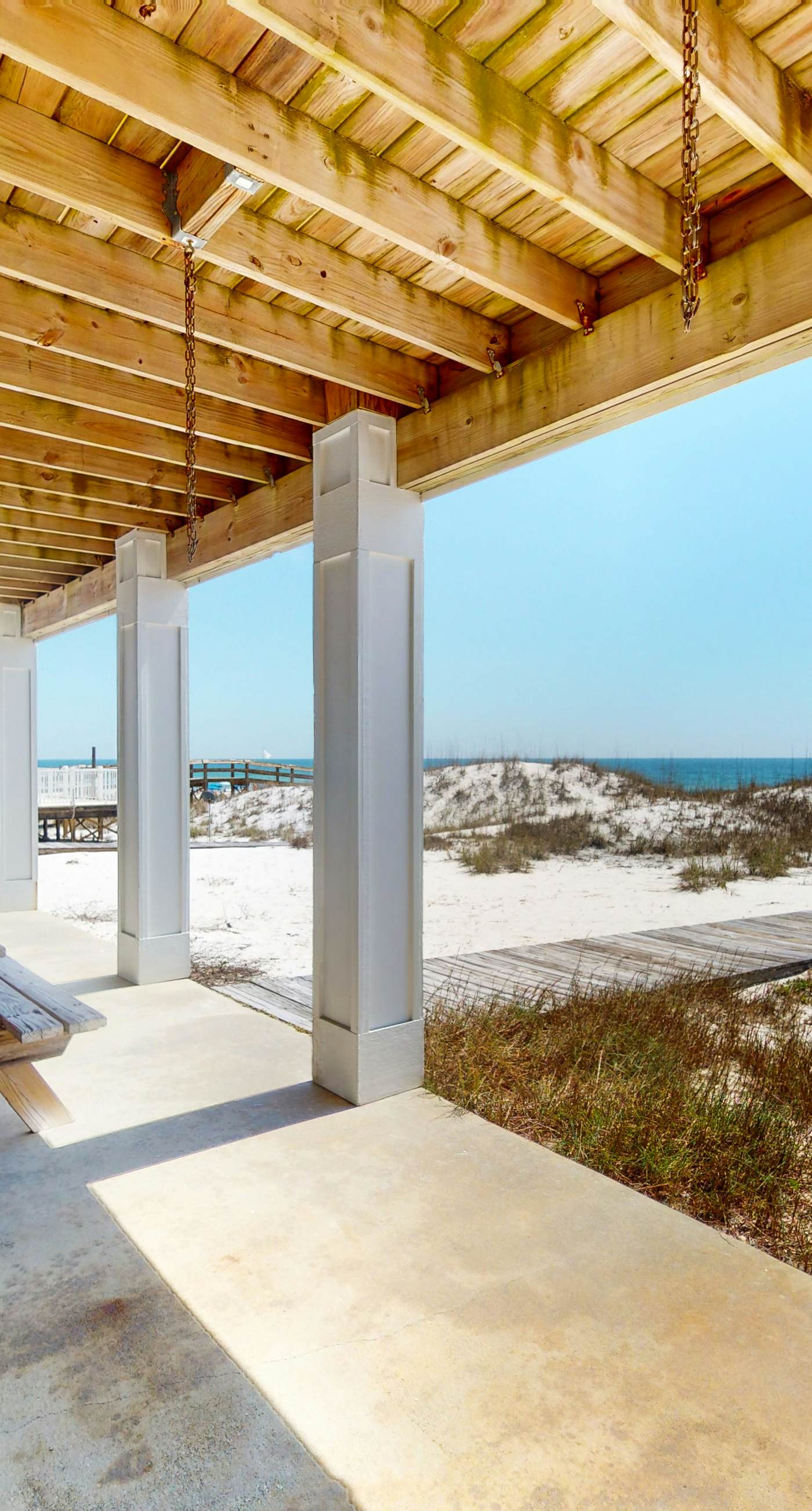 Large beachfront home with pool, deck & AC - wedding-friendly