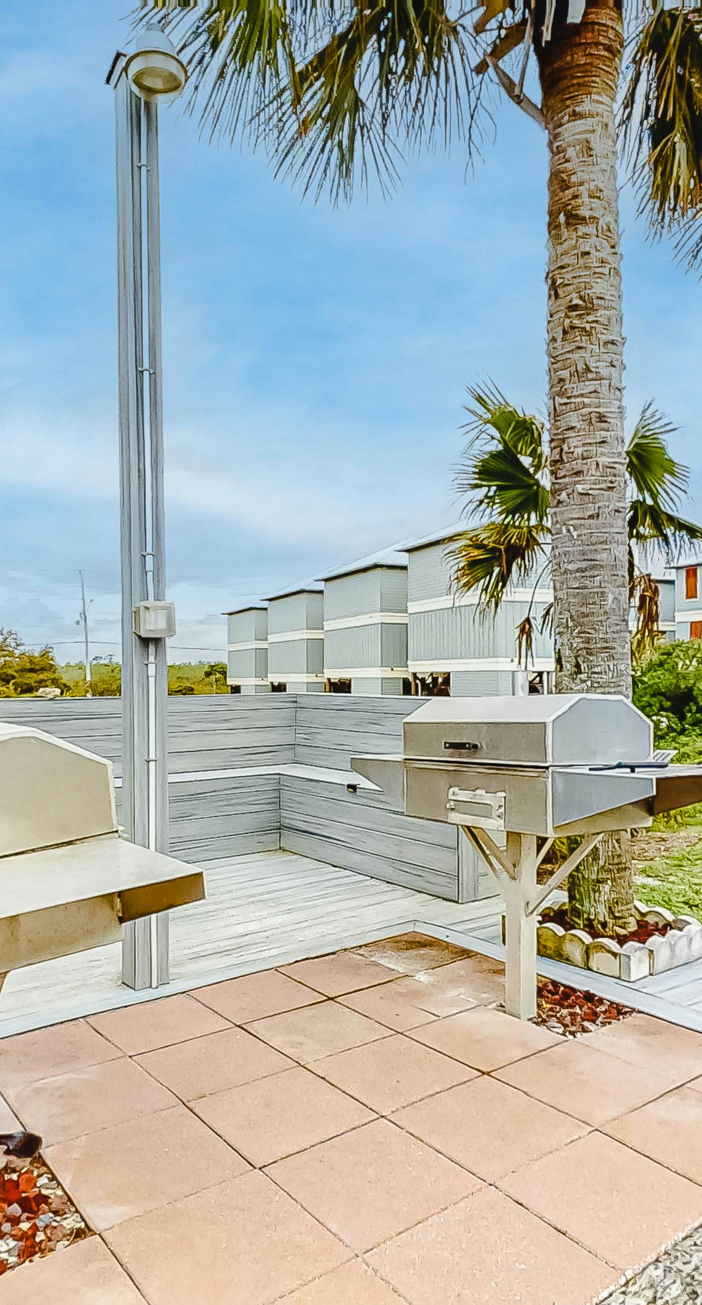 Large beachfront home with pool, deck & AC - wedding-friendly