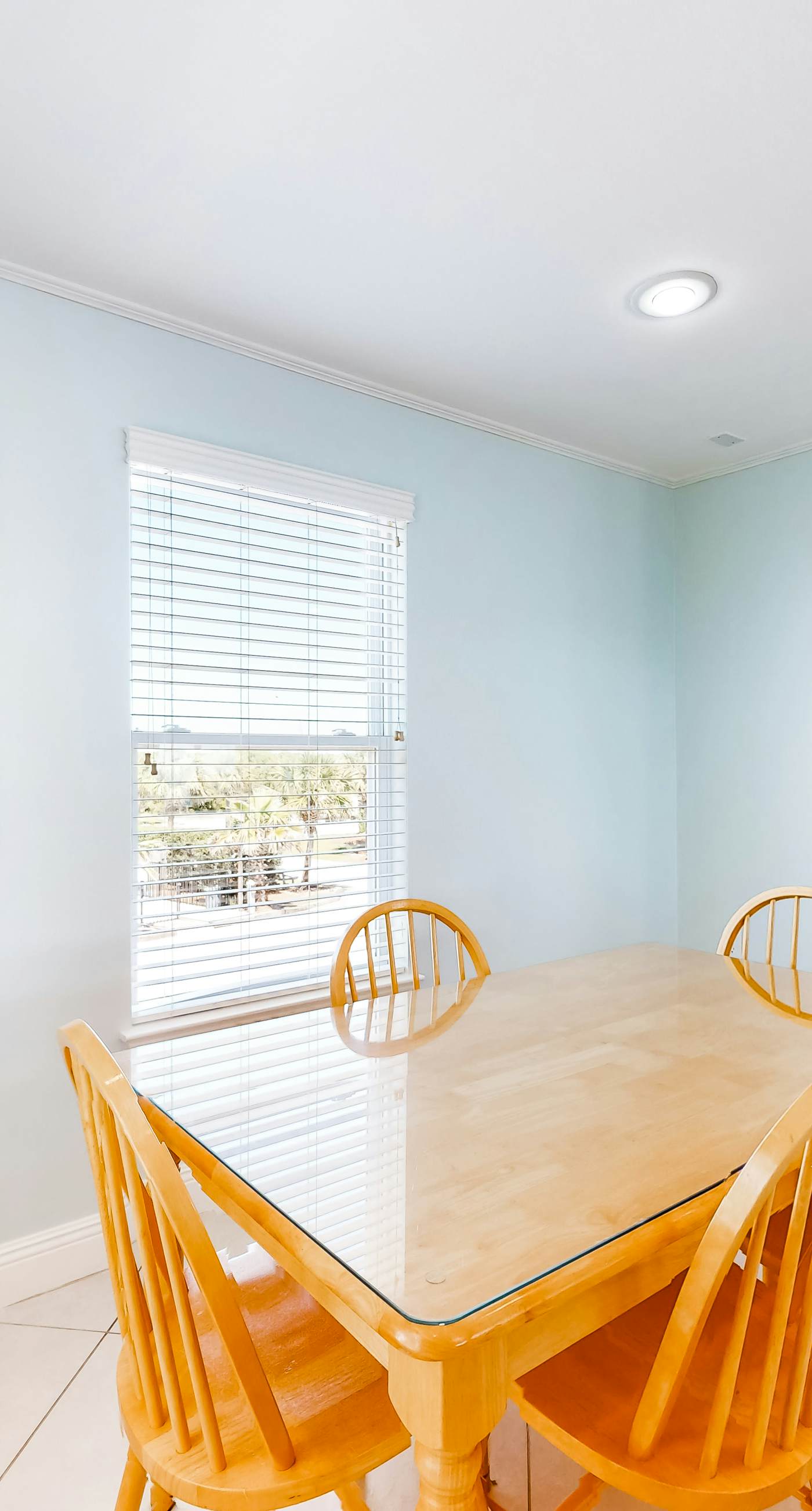 Gulf-front home on the beach with 3-tier deck, Gulf views & pool access