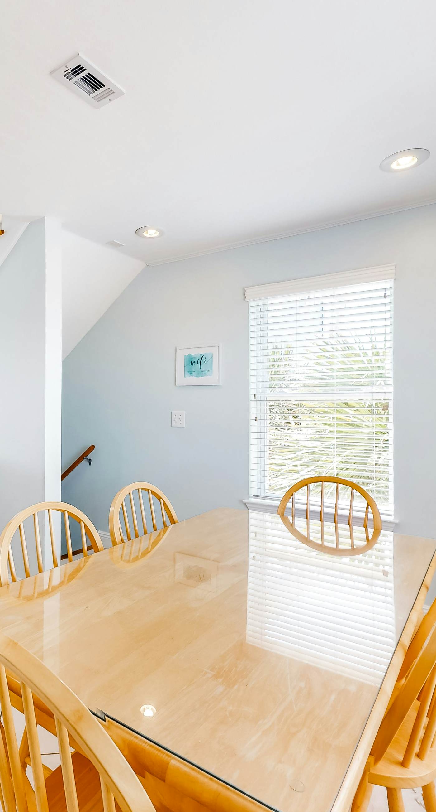 Gulf-front home on the beach with 3-tier deck, Gulf views & pool access