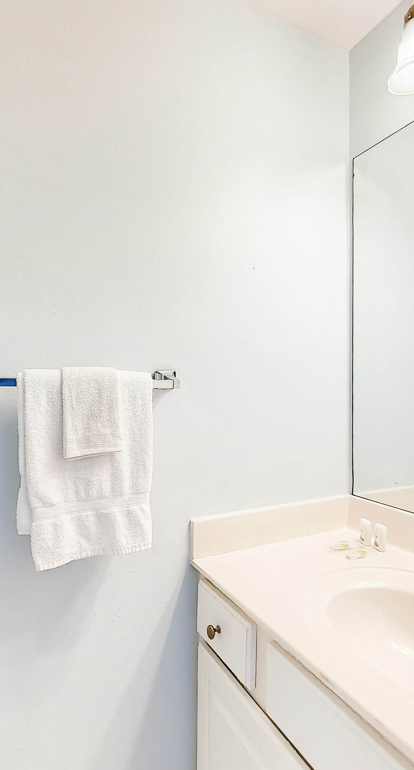 Gulf-front home on the beach with 3-tier deck, Gulf views & pool access