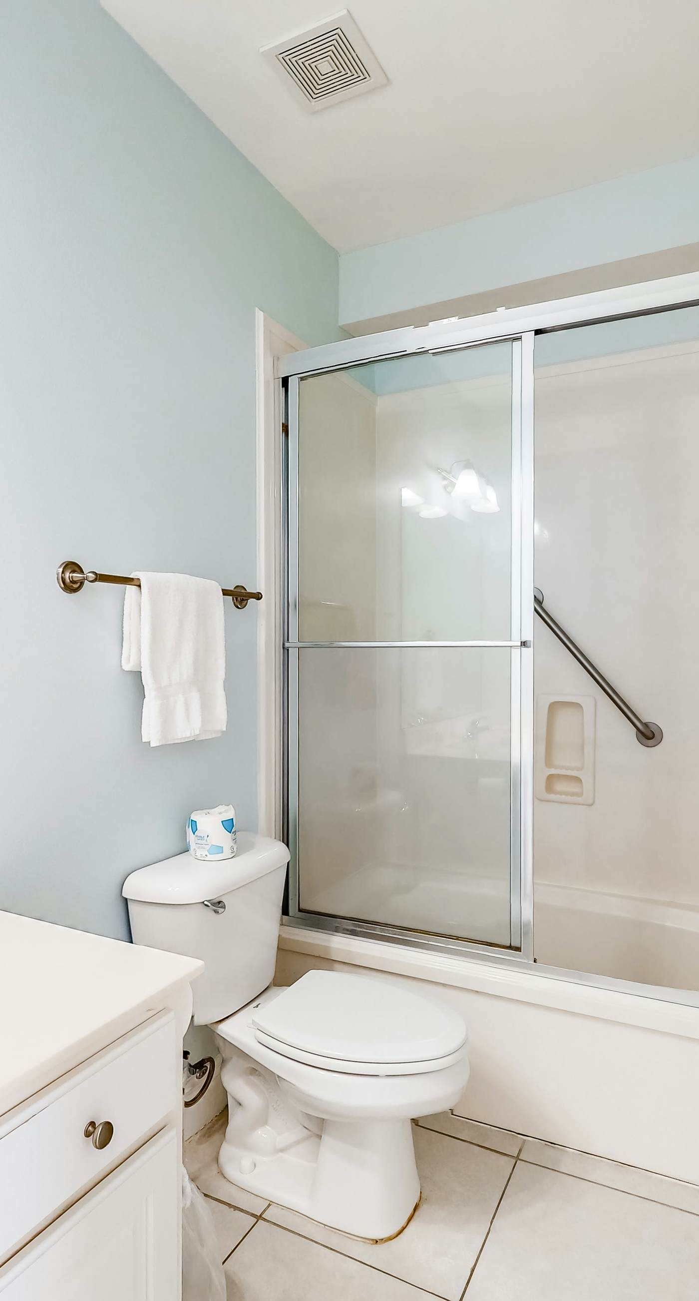 Gulf-front home on the beach with 3-tier deck, Gulf views & pool access