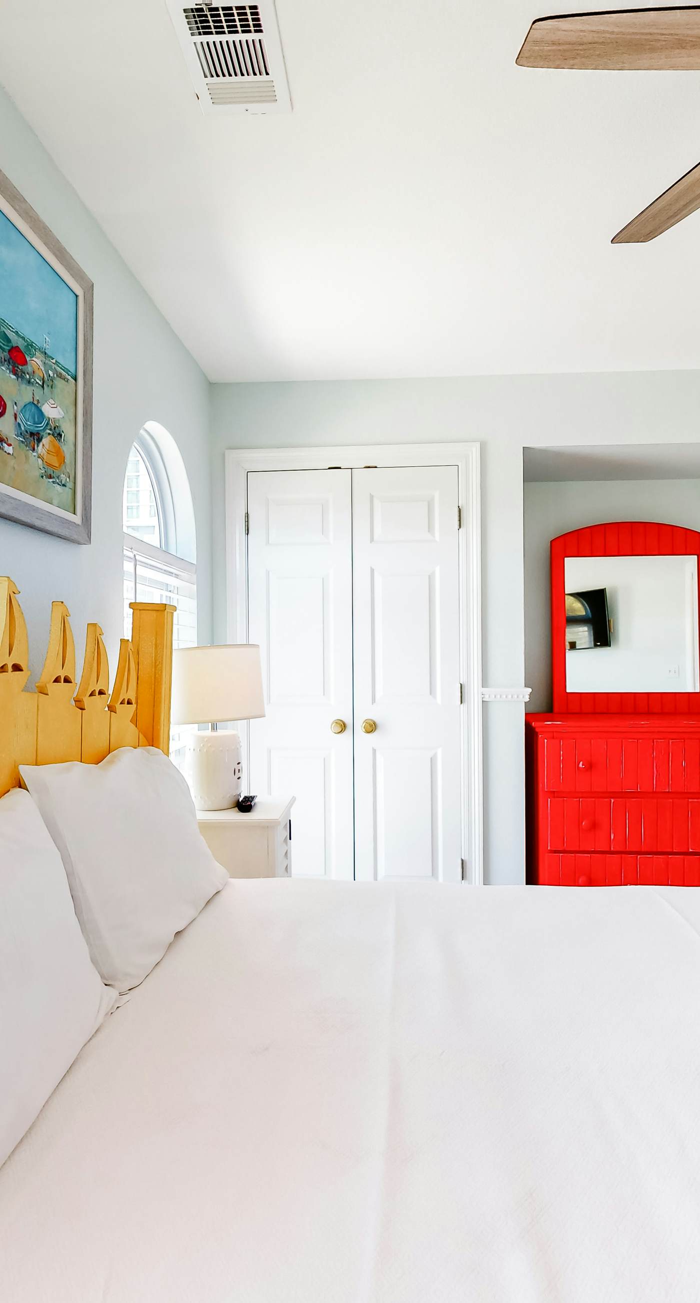 Gulf-front home on the beach with 3-tier deck, Gulf views & pool access