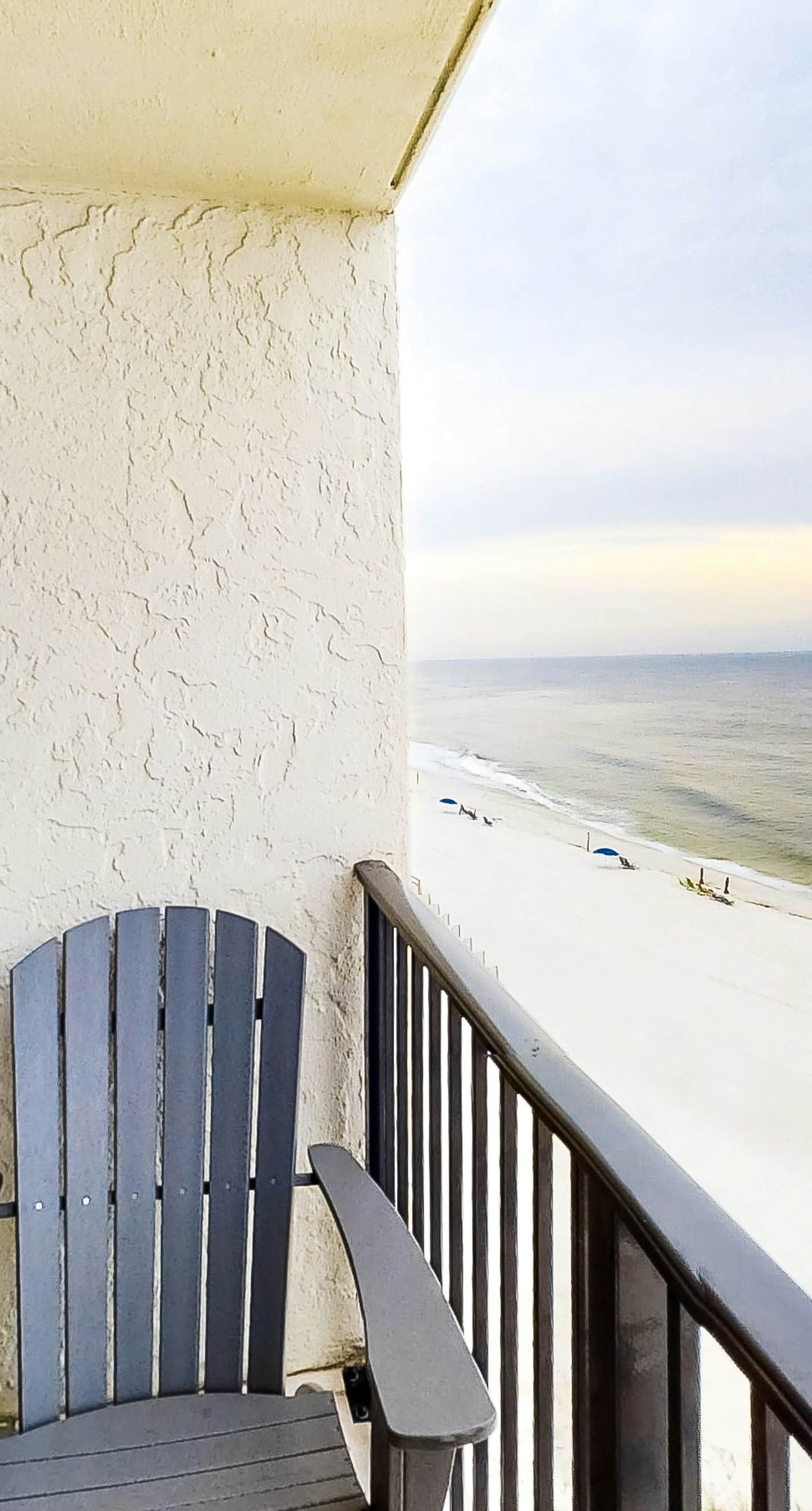 Beachfront Condo with Gulf View, Balcony, WiFi, AC & Shared Pools