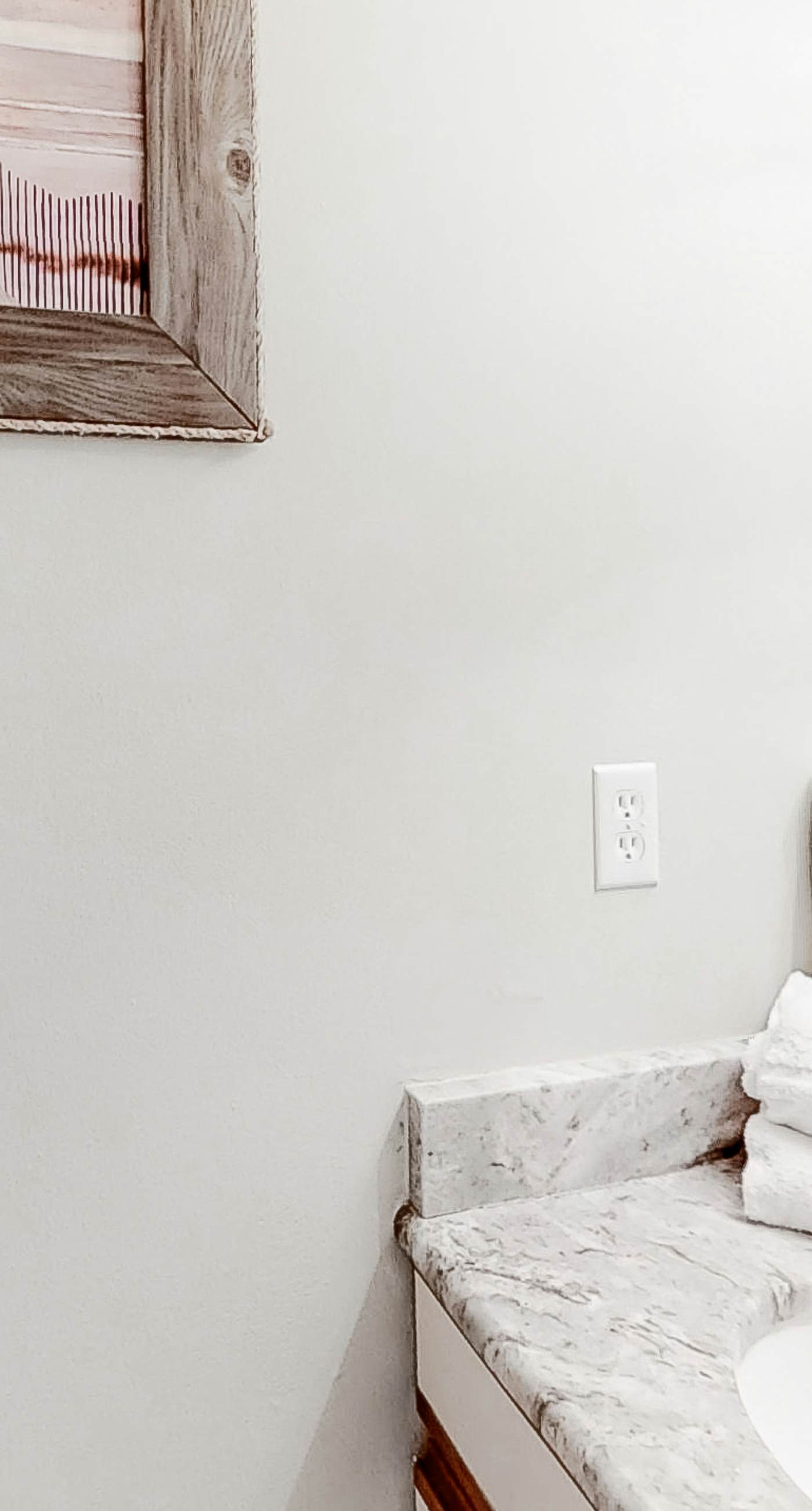 Beachfront Condo with Gulf View, Balcony, WiFi, AC & Shared Pools