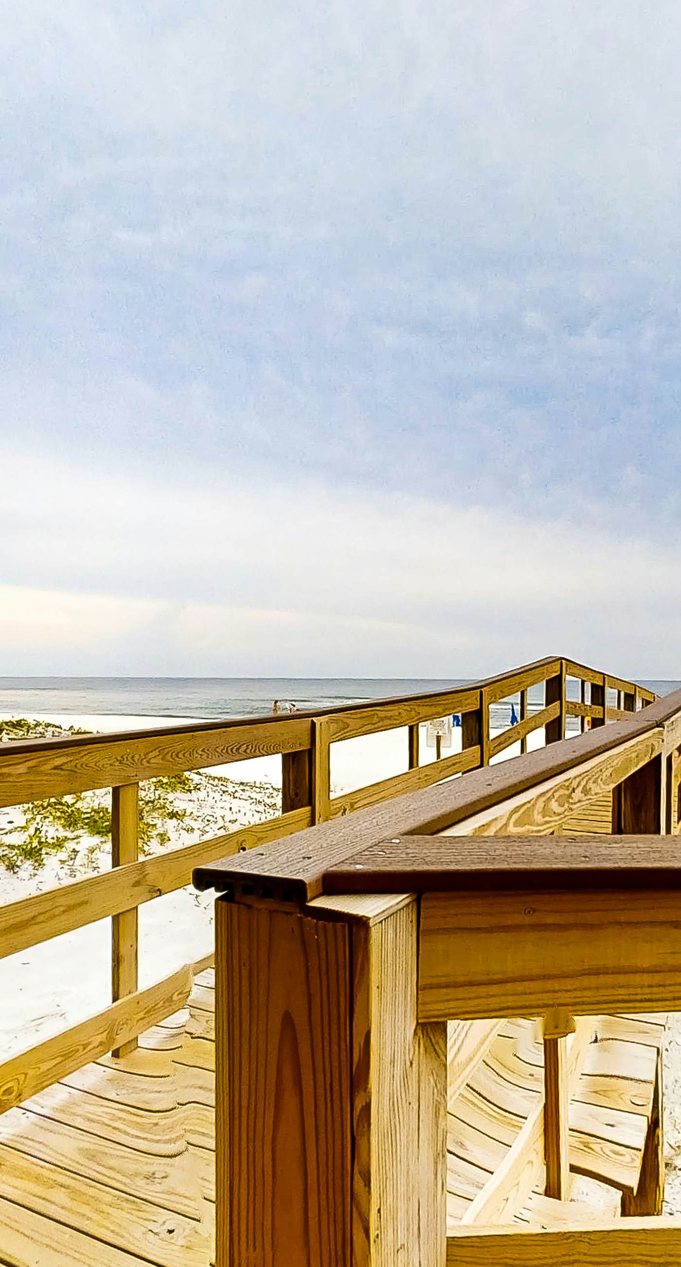 Beachfront Condo with Gulf View, Balcony, WiFi, AC & Shared Pools