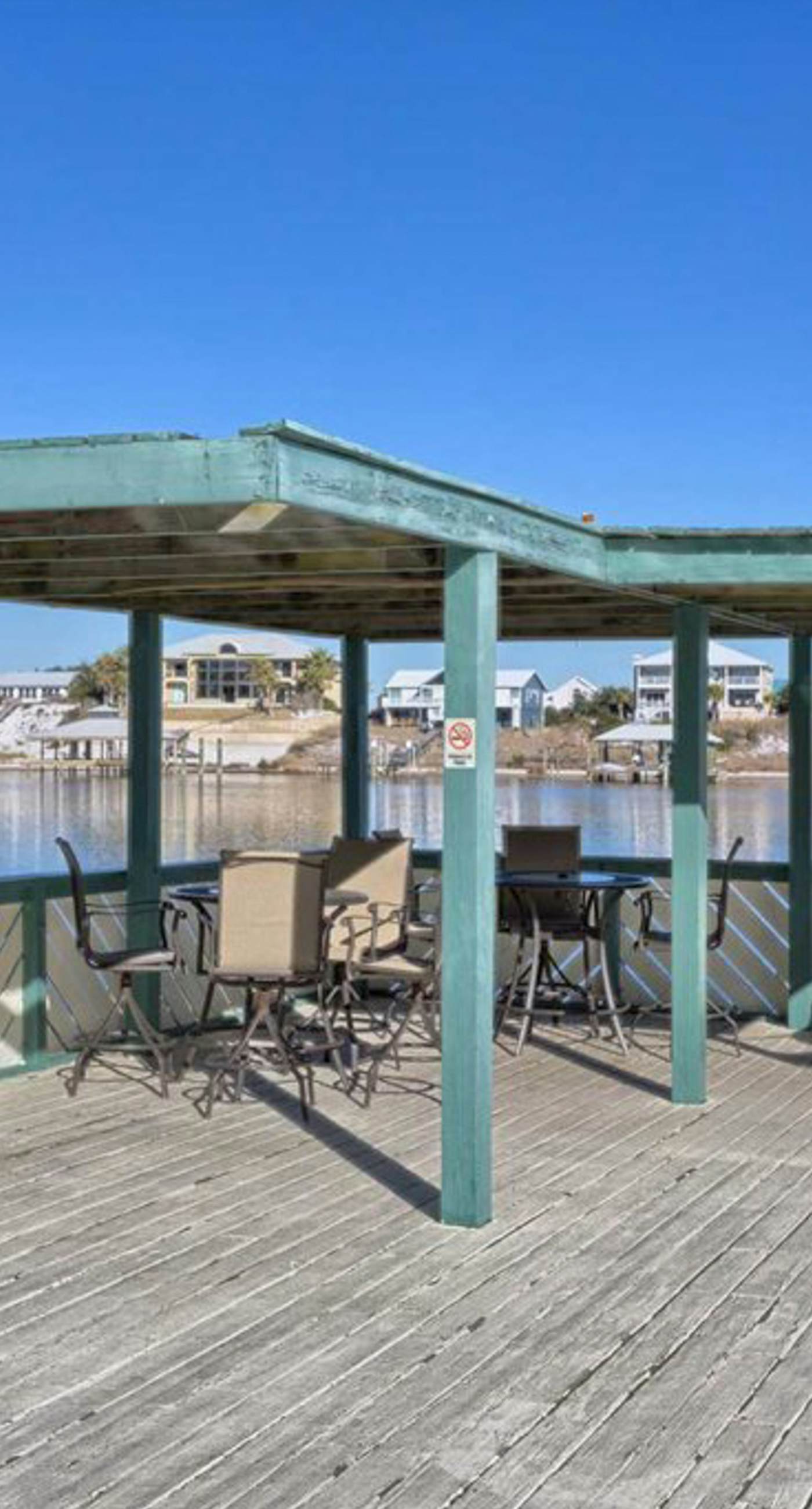 Beachfront Condo with Gulf View, Balcony, WiFi, AC & Shared Pools