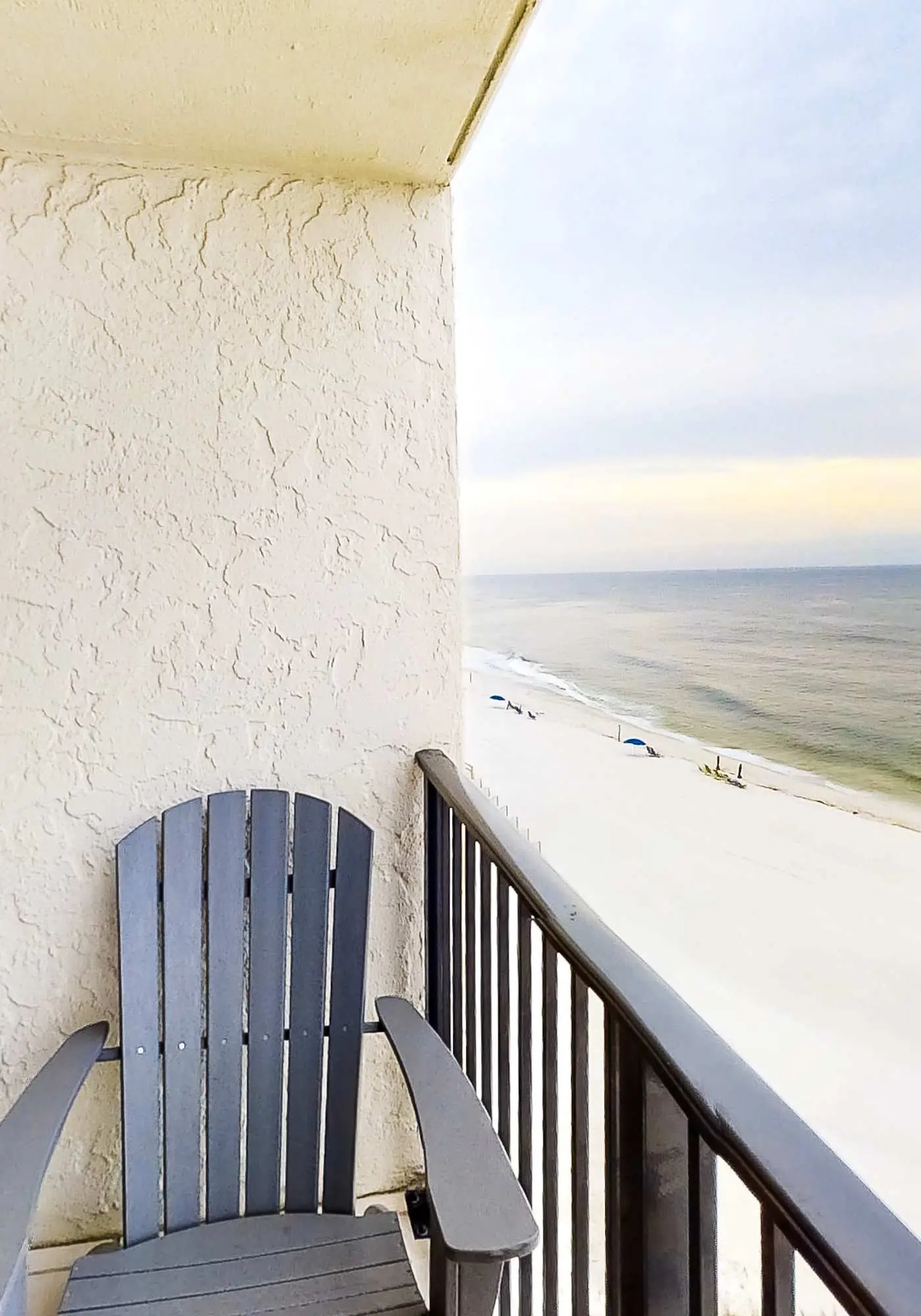 Beachfront Condo with Gulf View, Balcony, WiFi, AC & Shared Pools