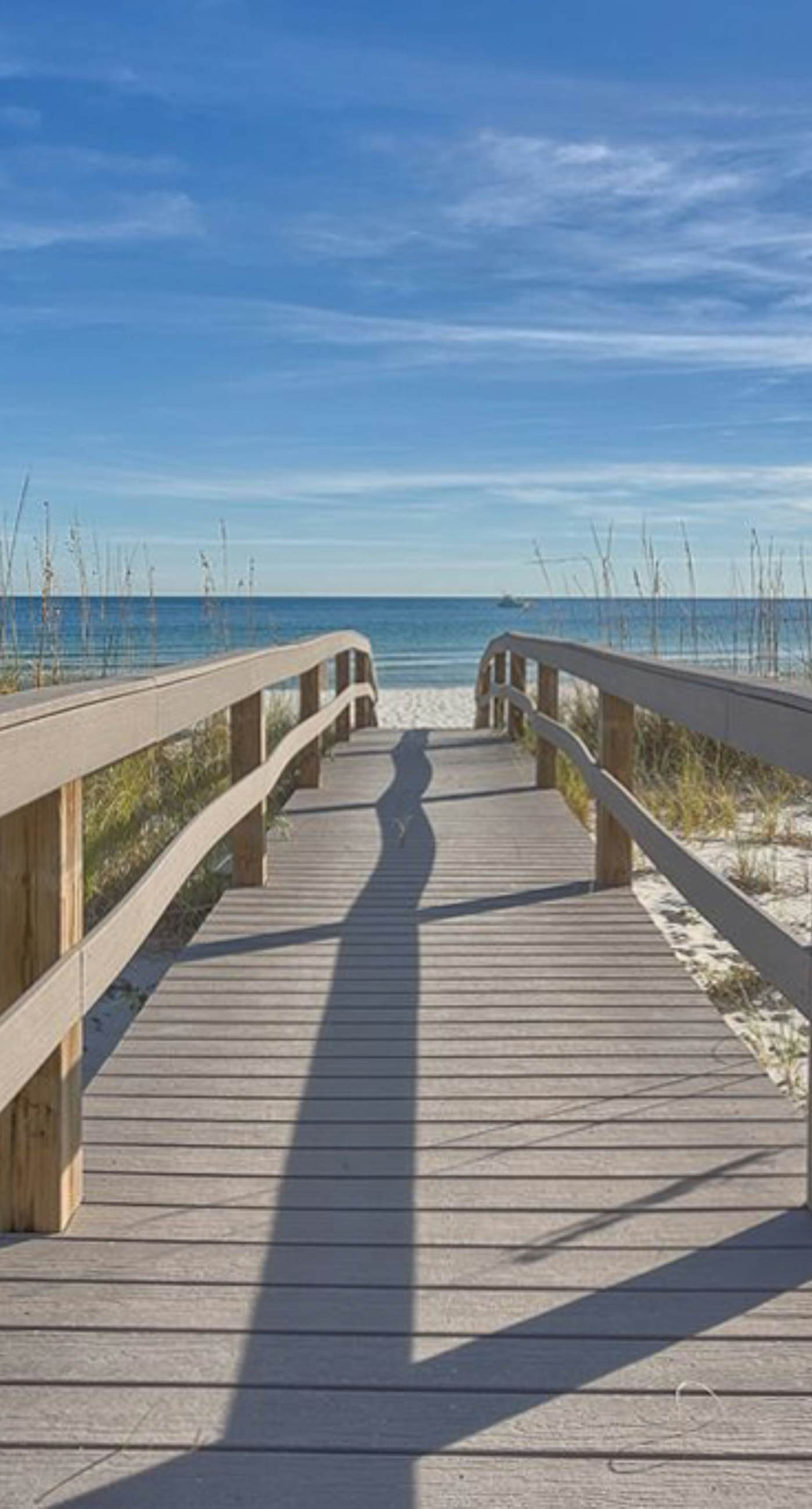 Gulf-Front condo with balcony, beach access, WiFi, AC, & outdoor pool