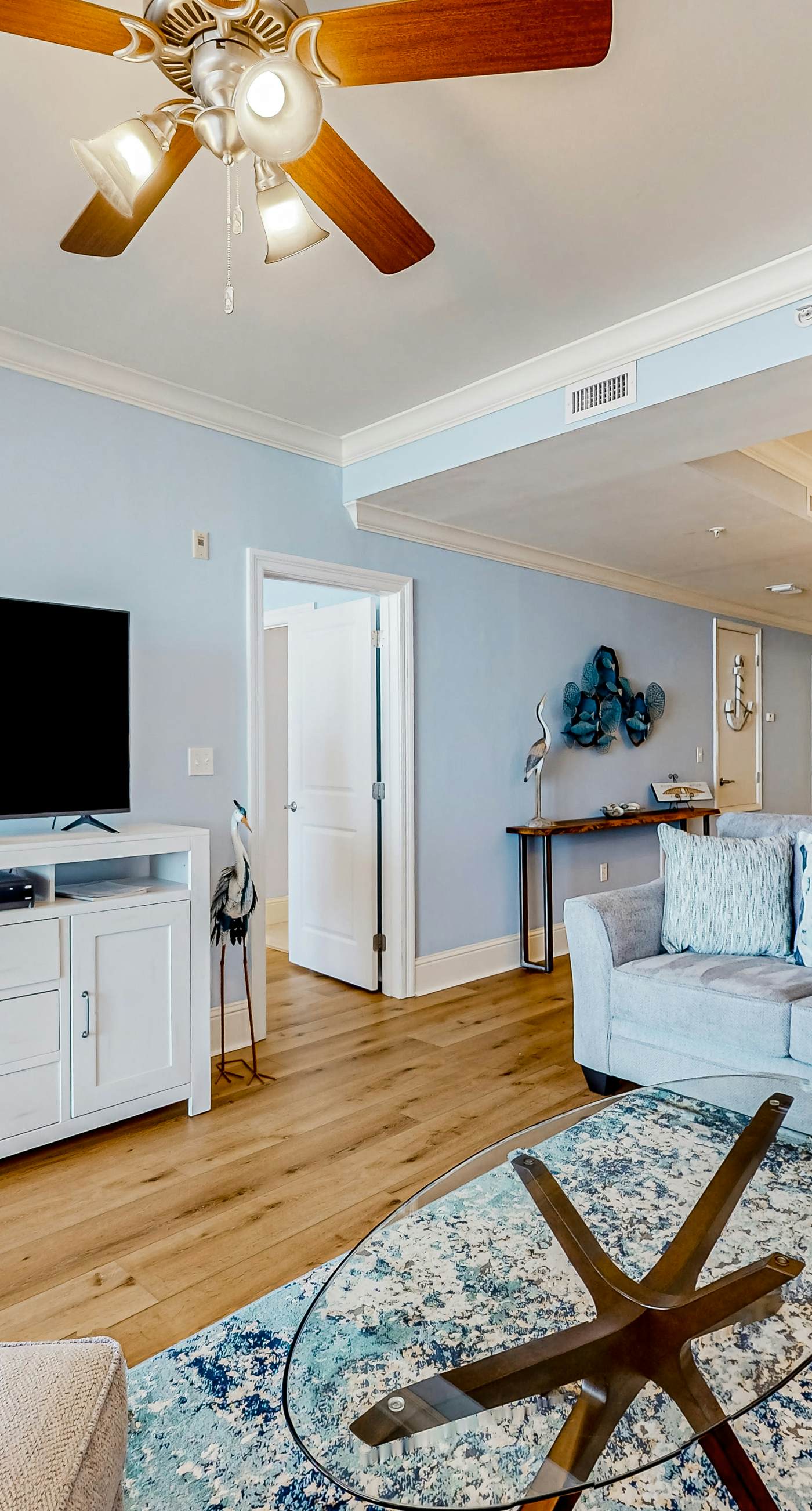 Gulf-front condo with a beach view, pools, hot tub, tennis, & fitness room