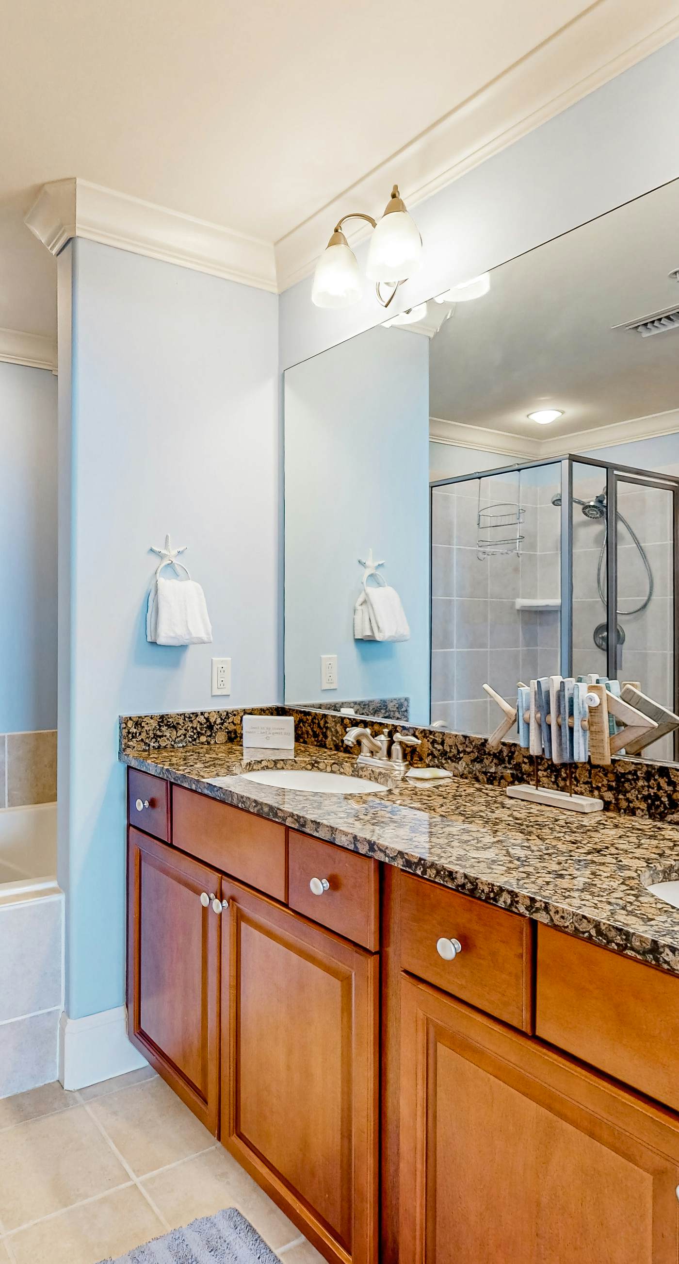 Gulf-front condo with a beach view, pools, hot tub, tennis, & fitness room