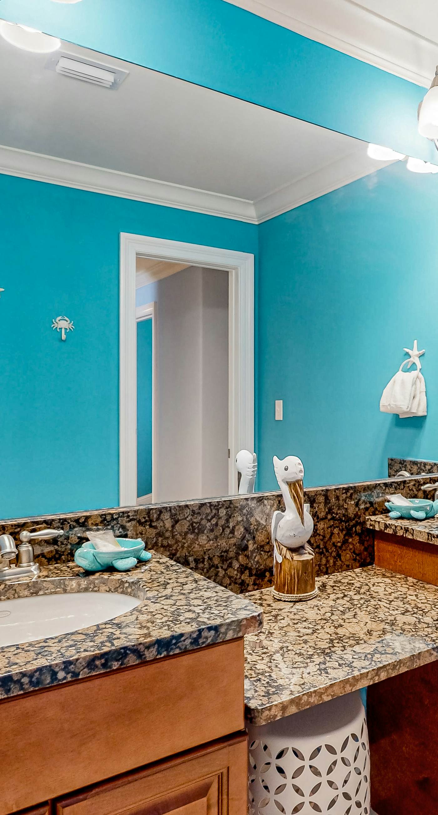 Gulf-front condo with a beach view, pools, hot tub, tennis, & fitness room