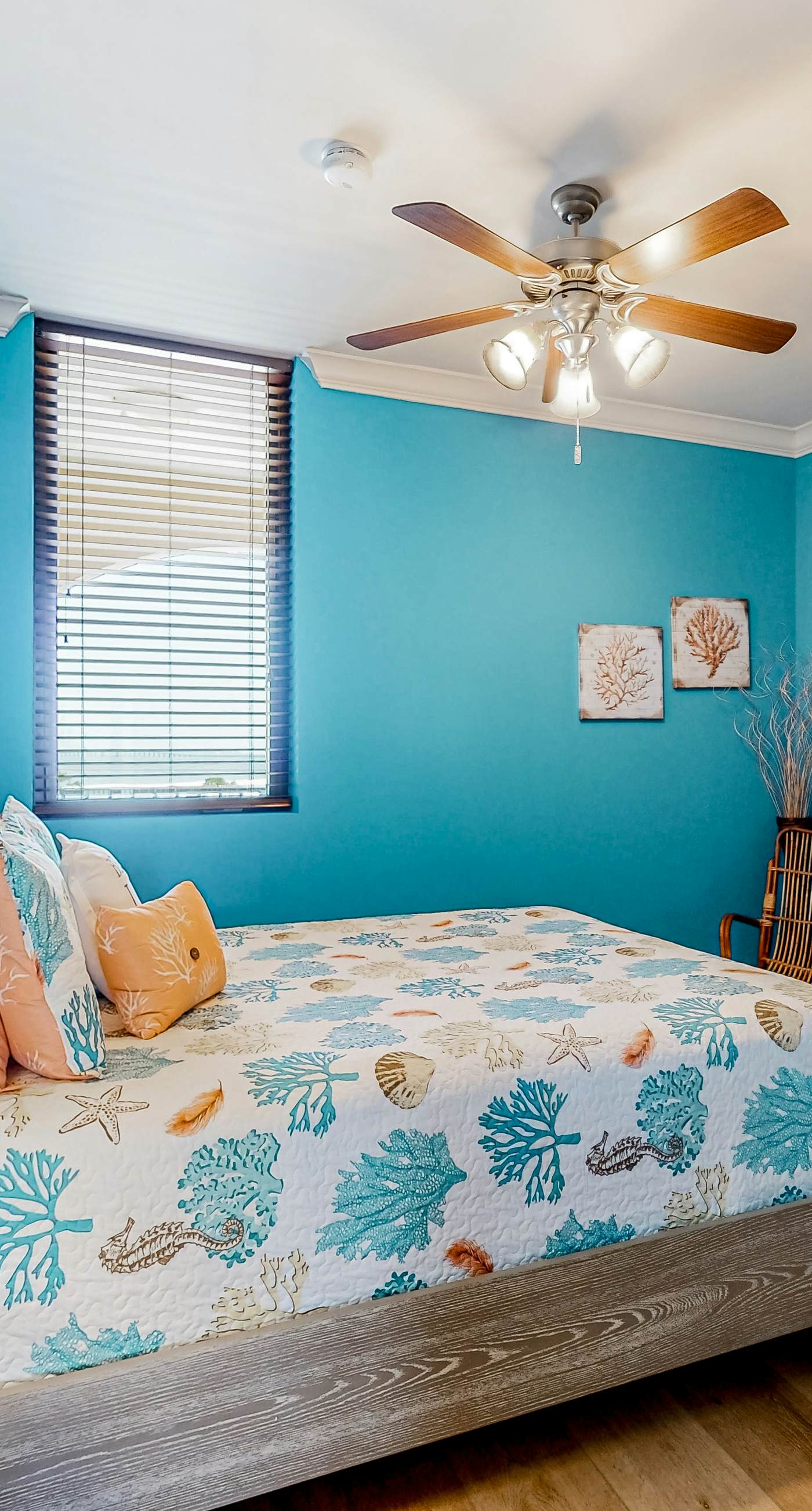 Gulf-front condo with a beach view, pools, hot tub, tennis, & fitness room