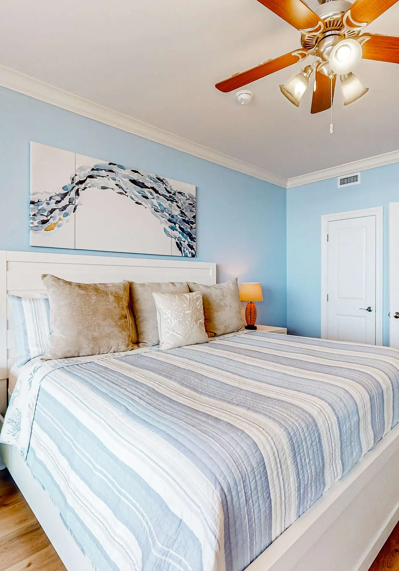Gulf-front condo with a beach view, pools, hot tub, tennis, & fitness room