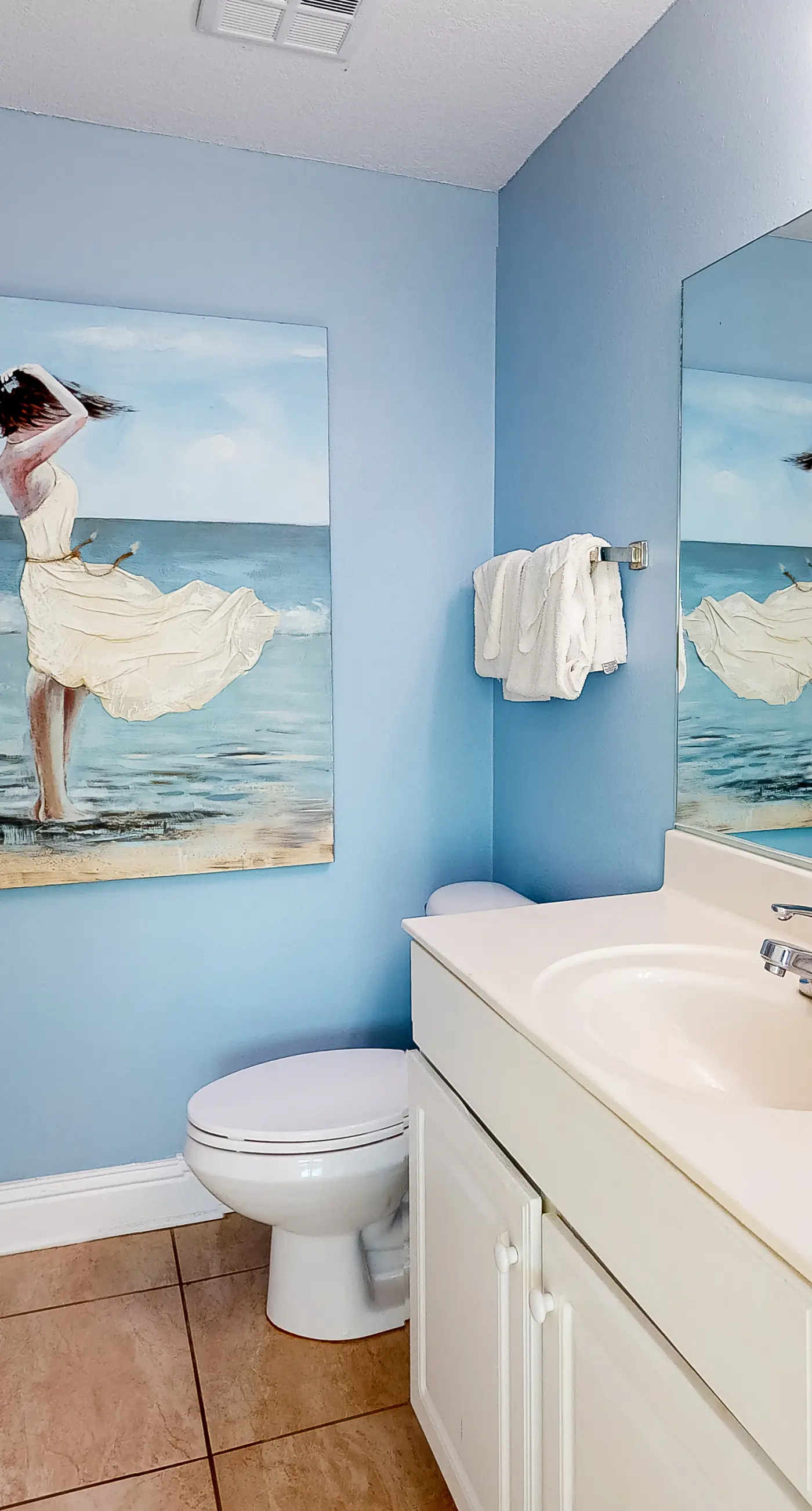 Beachfront condo with pool, hot tub, and sauna access - private balcony