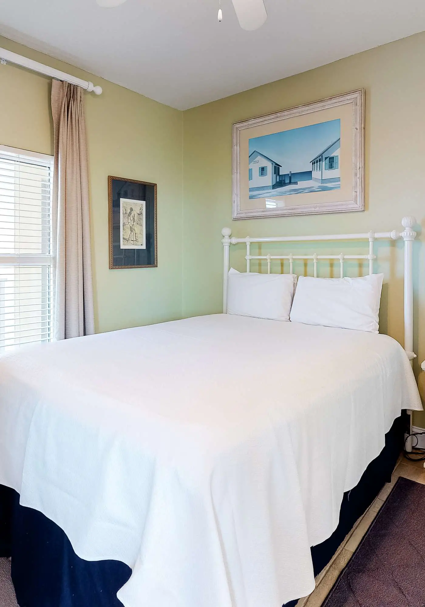Beachfront condo with pool, hot tub, and sauna access - private balcony