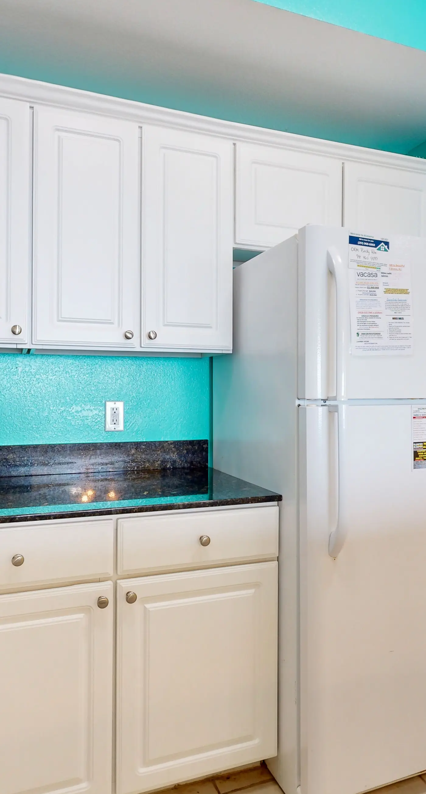 13th-floor oceanfront condo with balcony, AC, grill, pool, hot tub & gym