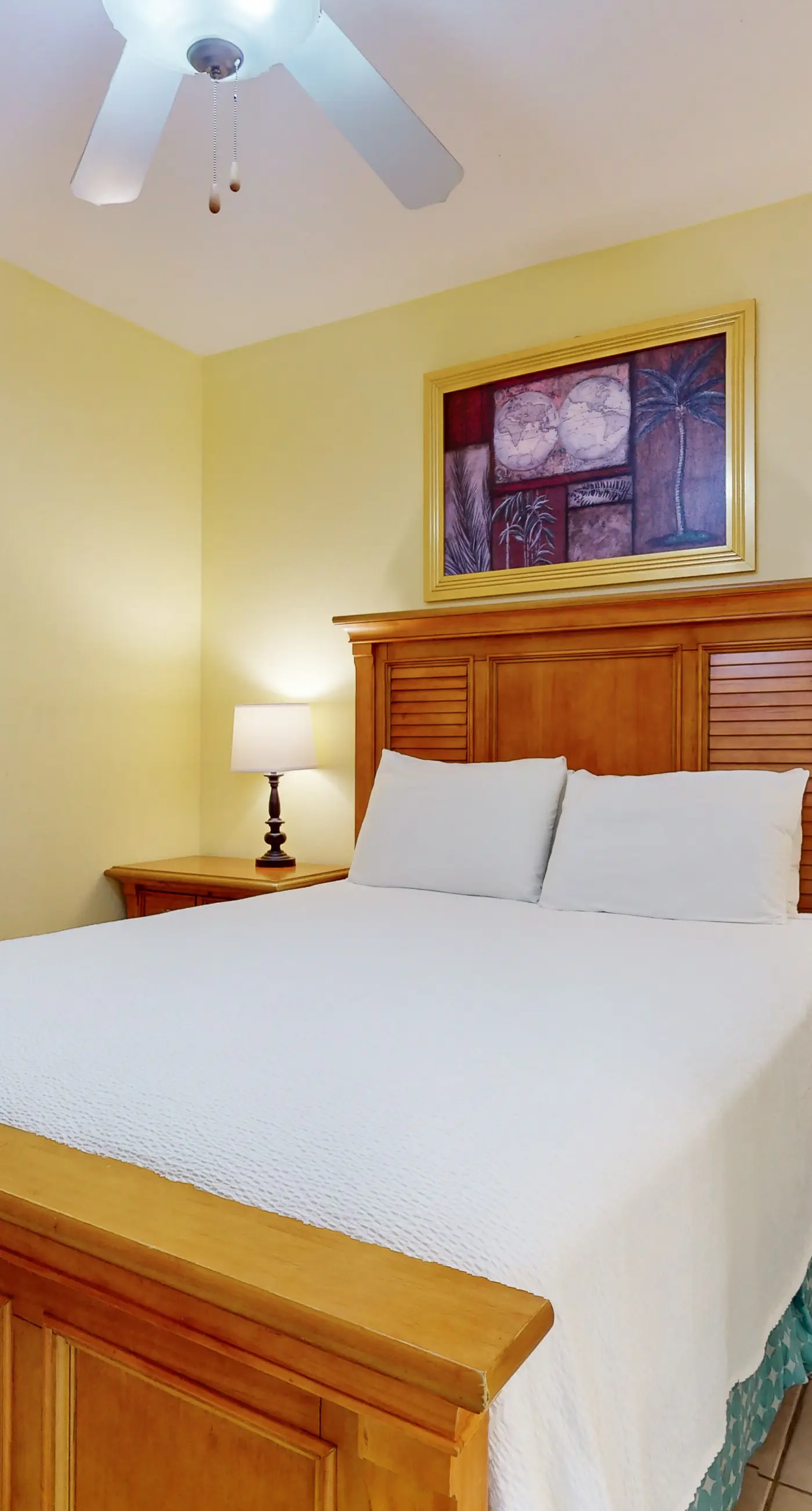 13th-floor oceanfront condo with balcony, AC, grill, pool, hot tub & gym