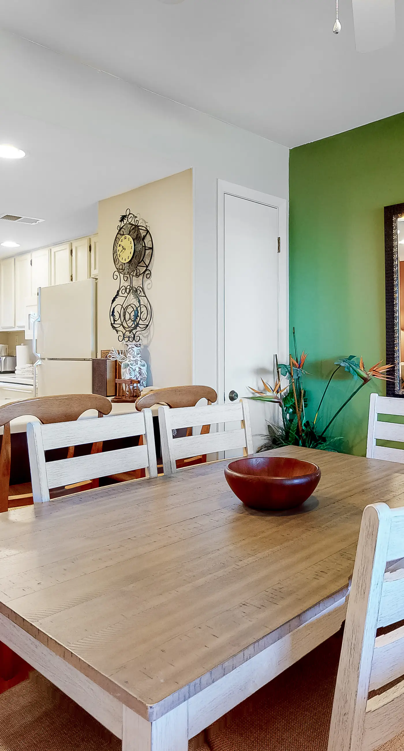 Gulf-Front Condo with Shared Outdoor Pool, Private Balcony, Incredible Views & WiFi