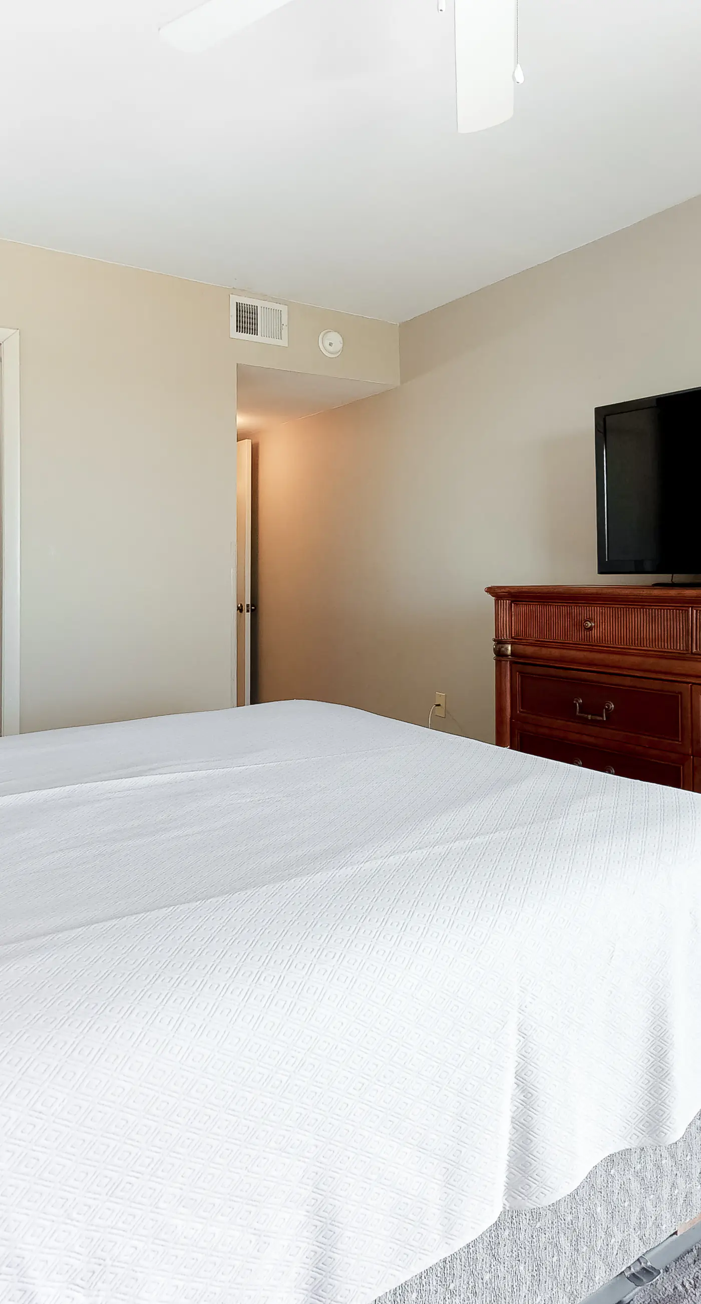 Gulf-Front Condo with Shared Outdoor Pool, Private Balcony, Incredible Views & WiFi