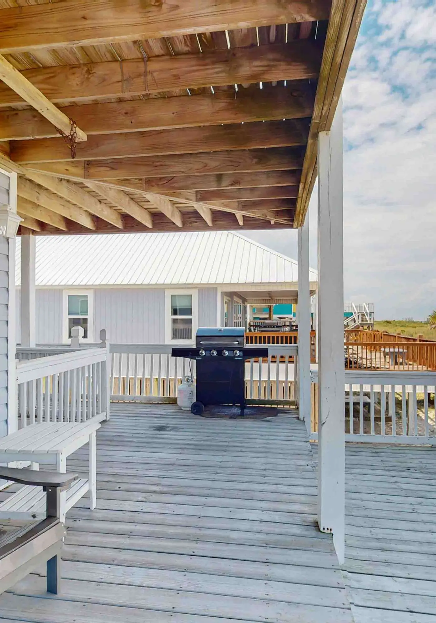 Bay Front Home with - Gulf Views, WiFi, & Washer/Dryer - Two Dogs Welcome