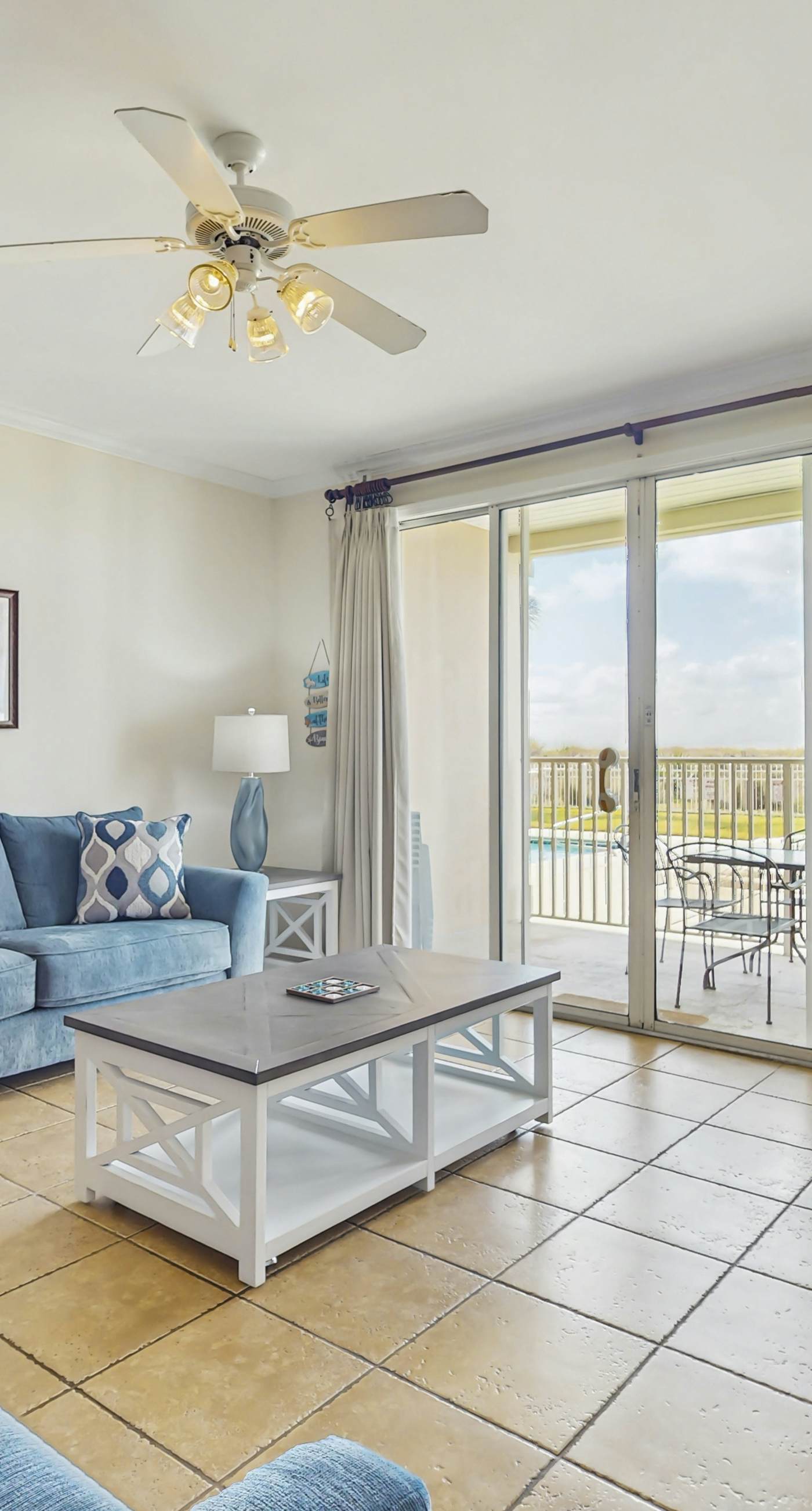 Perfect beachfront condo with pool, internet, and washer and dryer