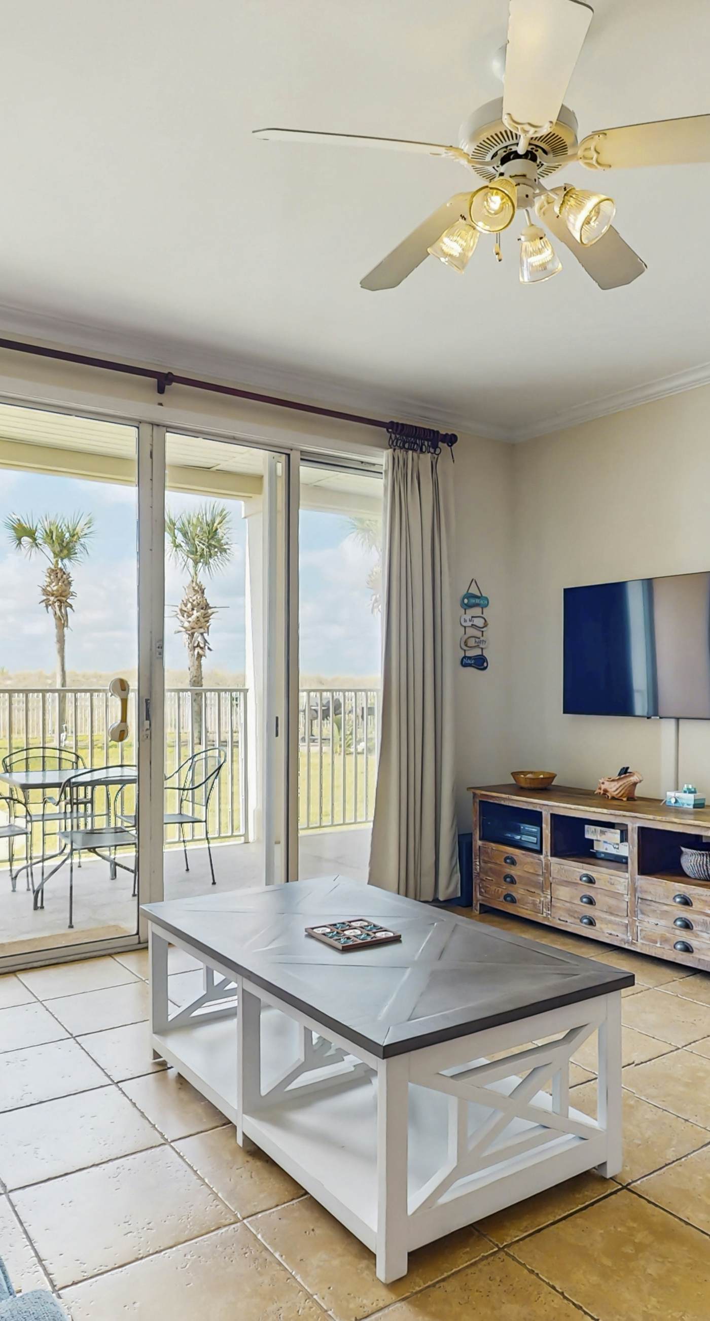Perfect beachfront condo with pool, internet, and washer and dryer
