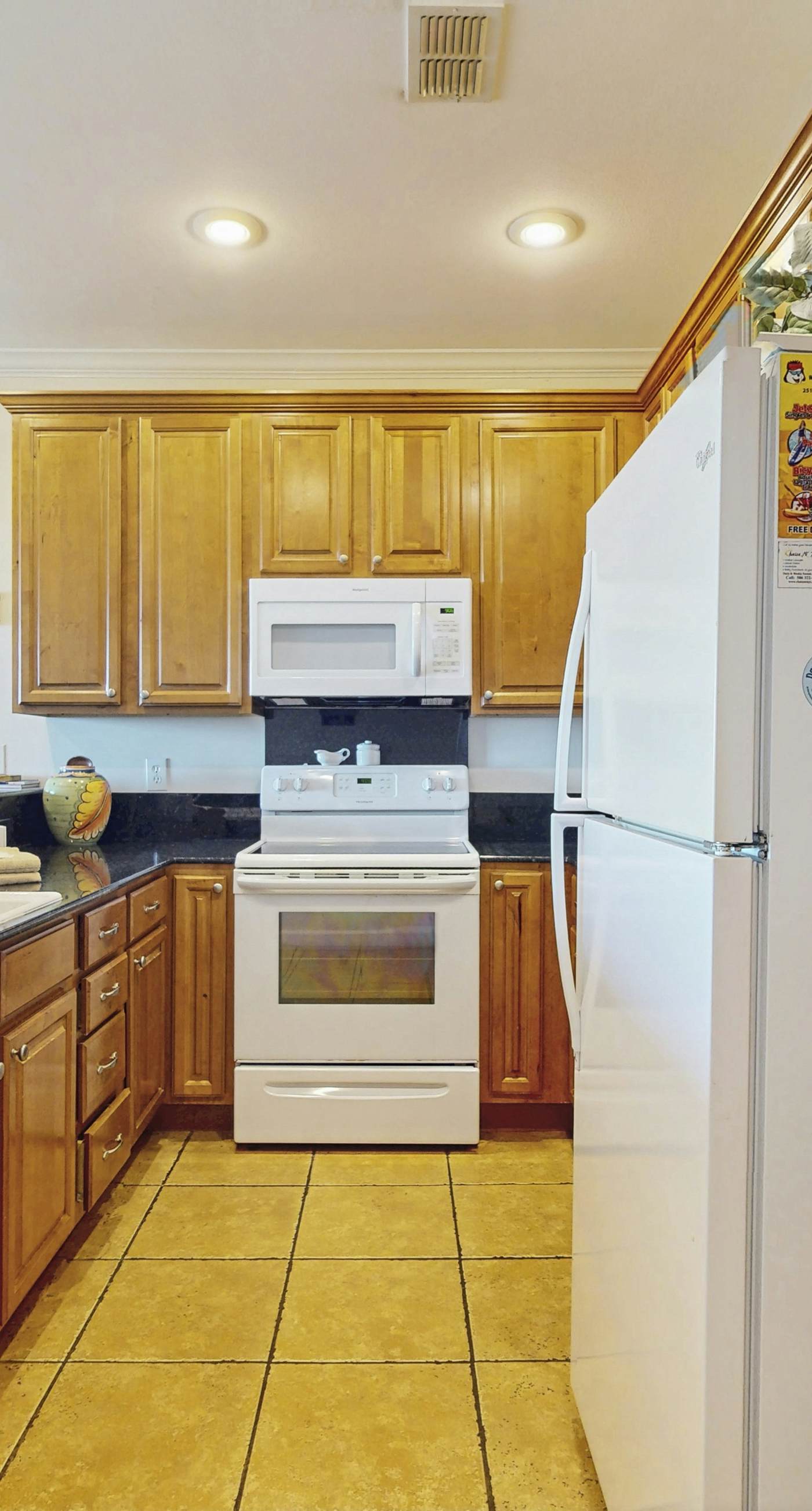 Perfect beachfront condo with pool, internet, and washer and dryer