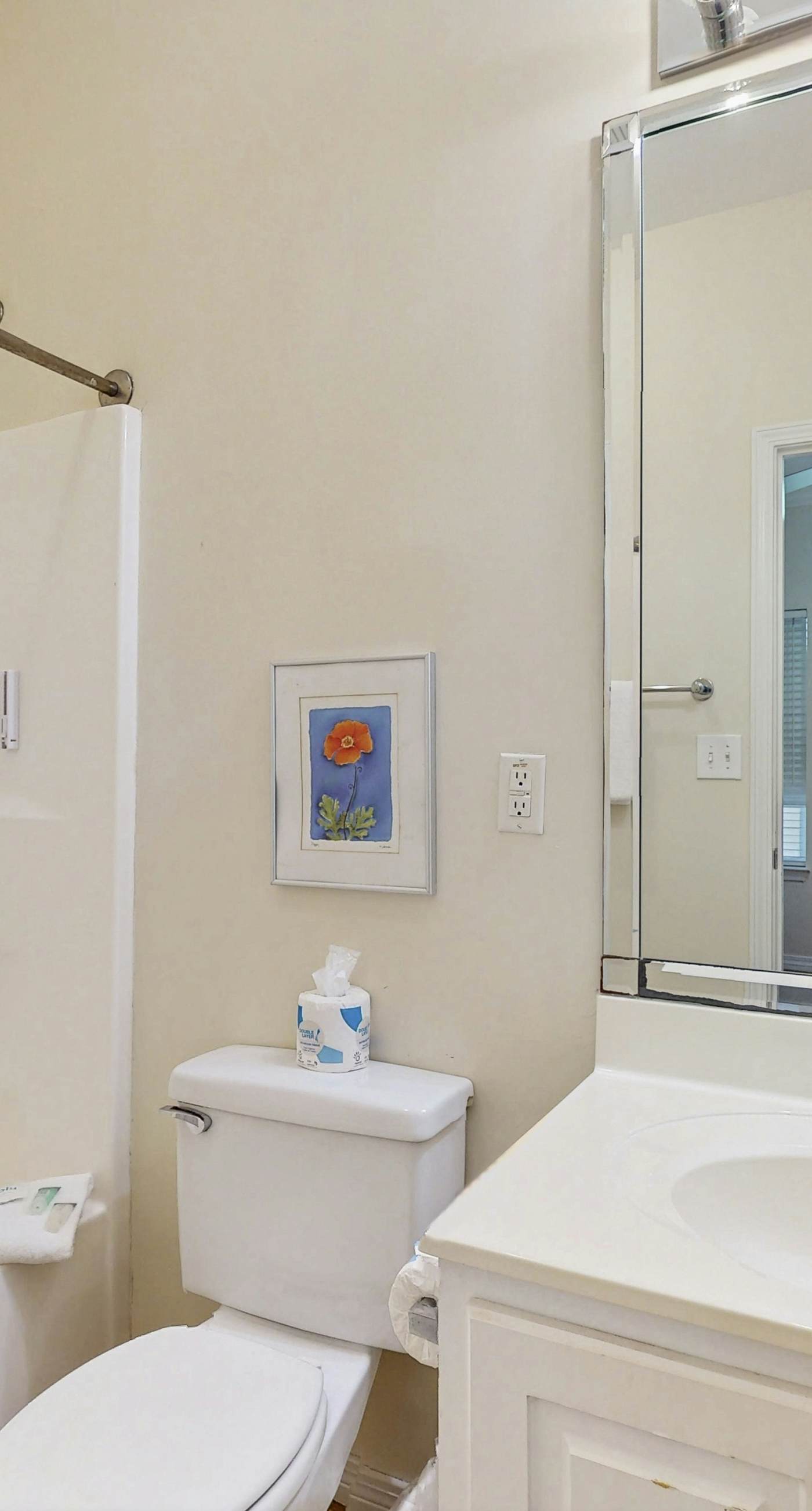 Perfect beachfront condo with pool, internet, and washer and dryer