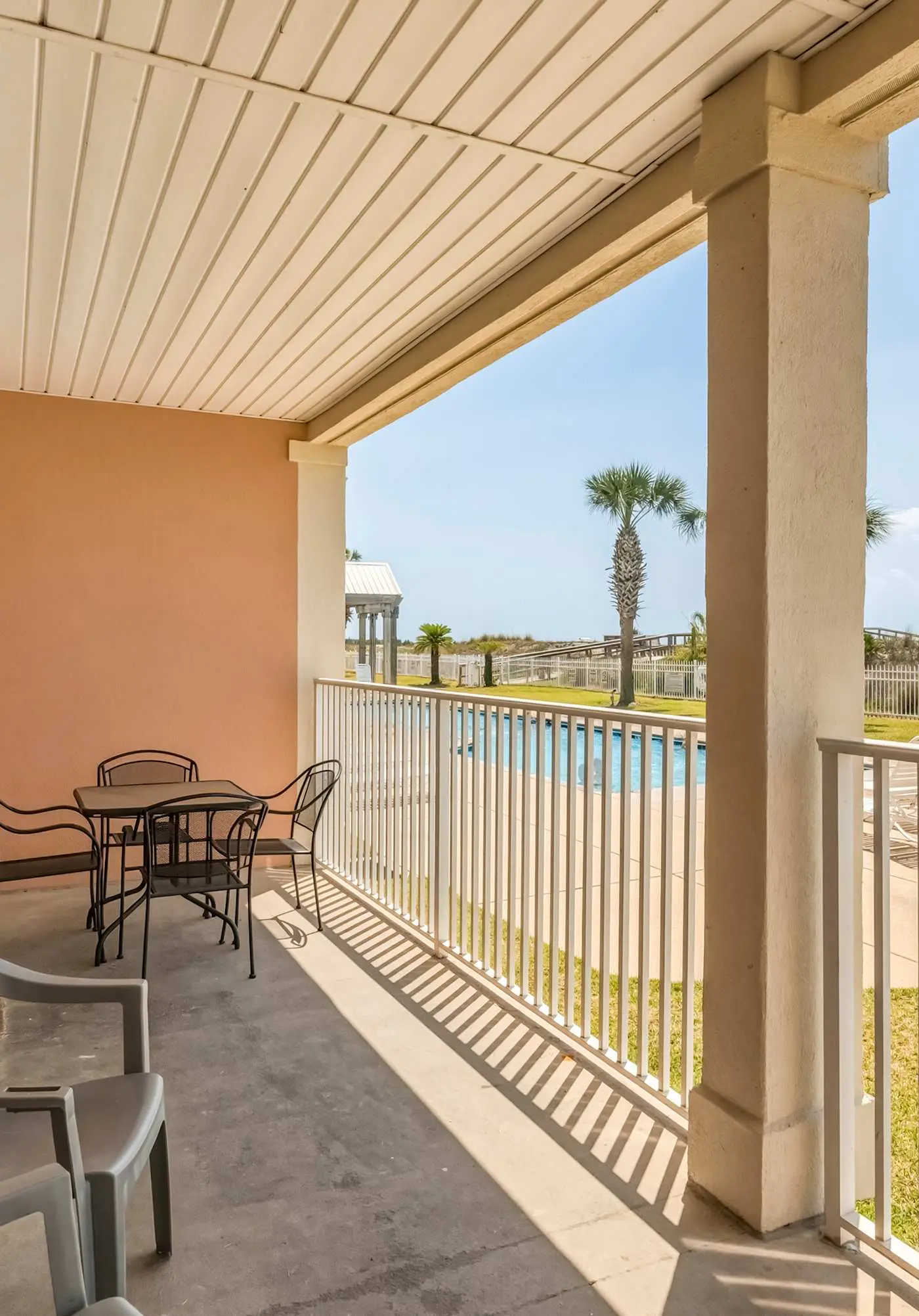 Perfect beachfront condo with pool, internet, and washer and dryer