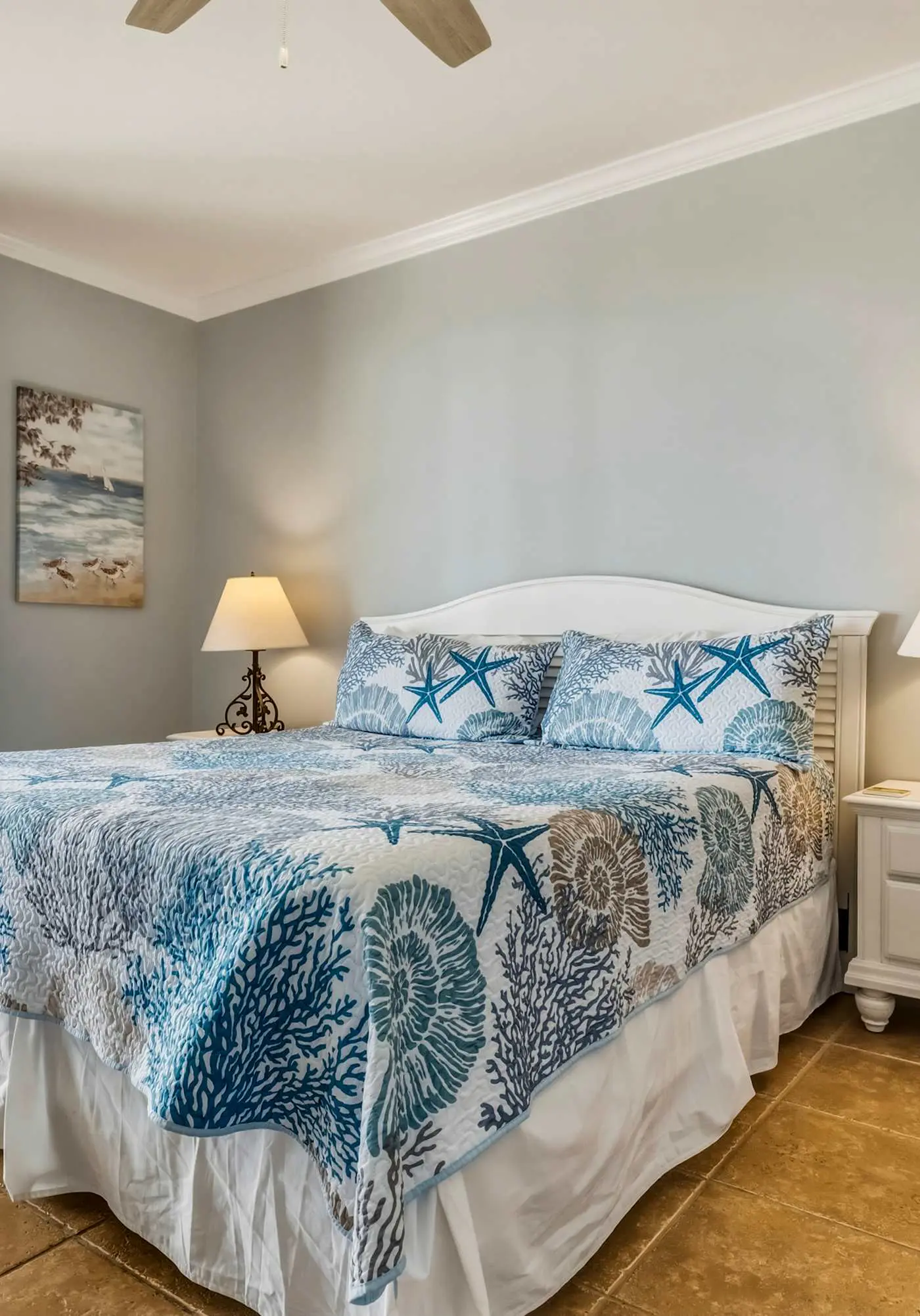Perfect beachfront condo with pool, internet, and washer and dryer