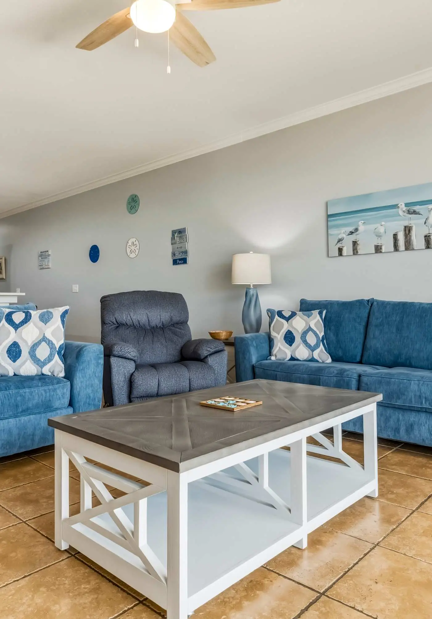 Perfect beachfront condo with pool, internet, and washer and dryer