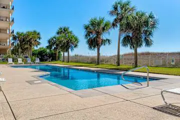Perfect beachfront condo with pool, internet, and washer and dryer