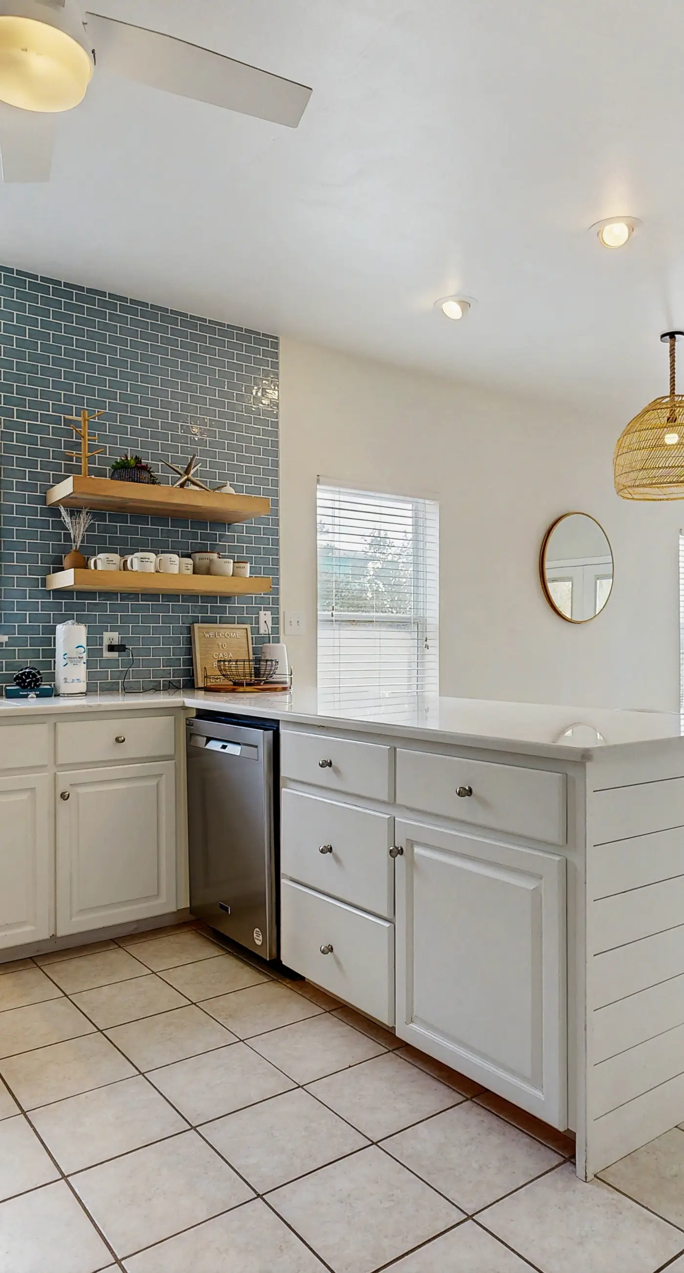 Spacious private home with patio, balconies, close to beaches