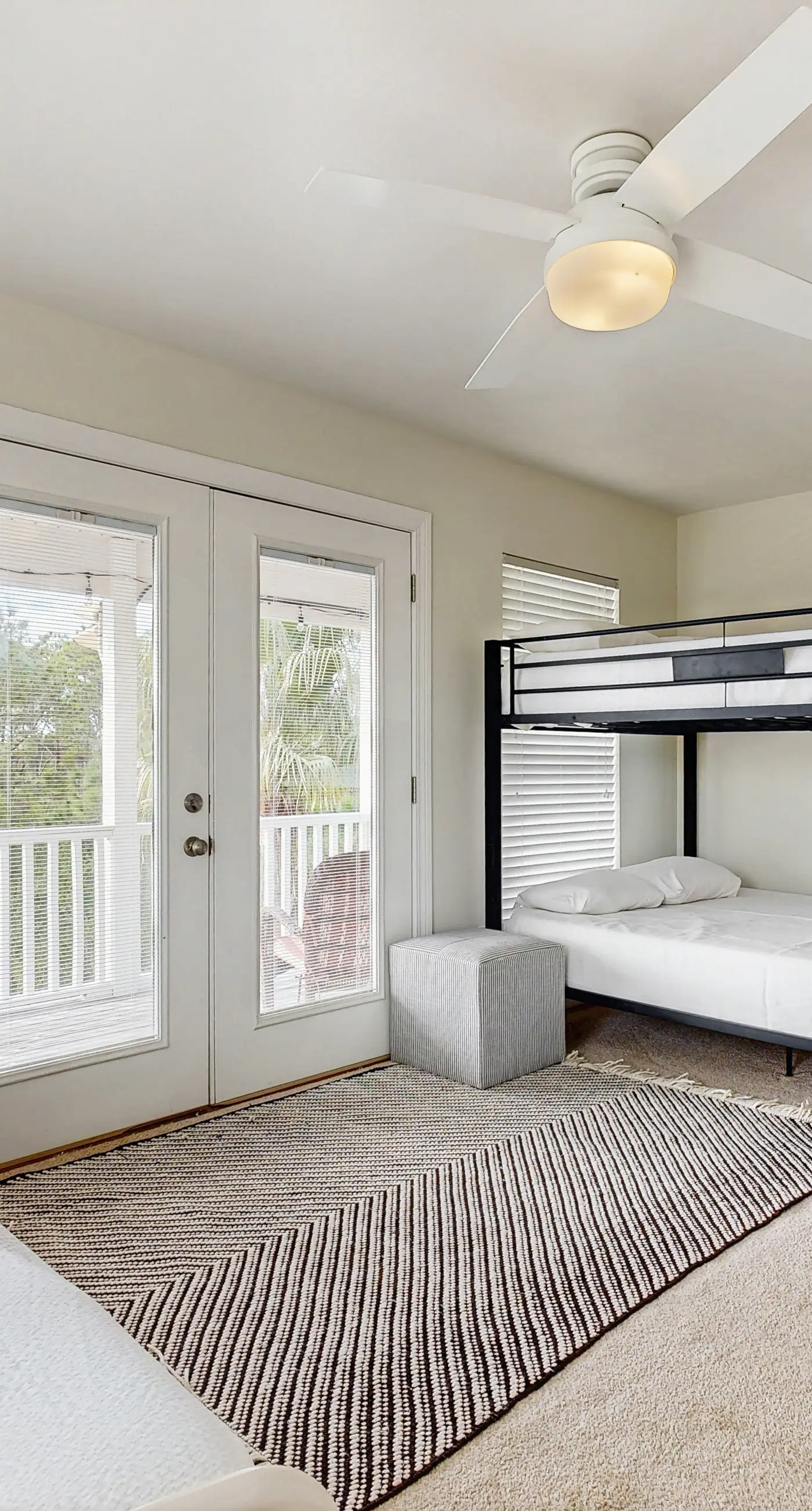 Spacious private home with patio, balconies, close to beaches