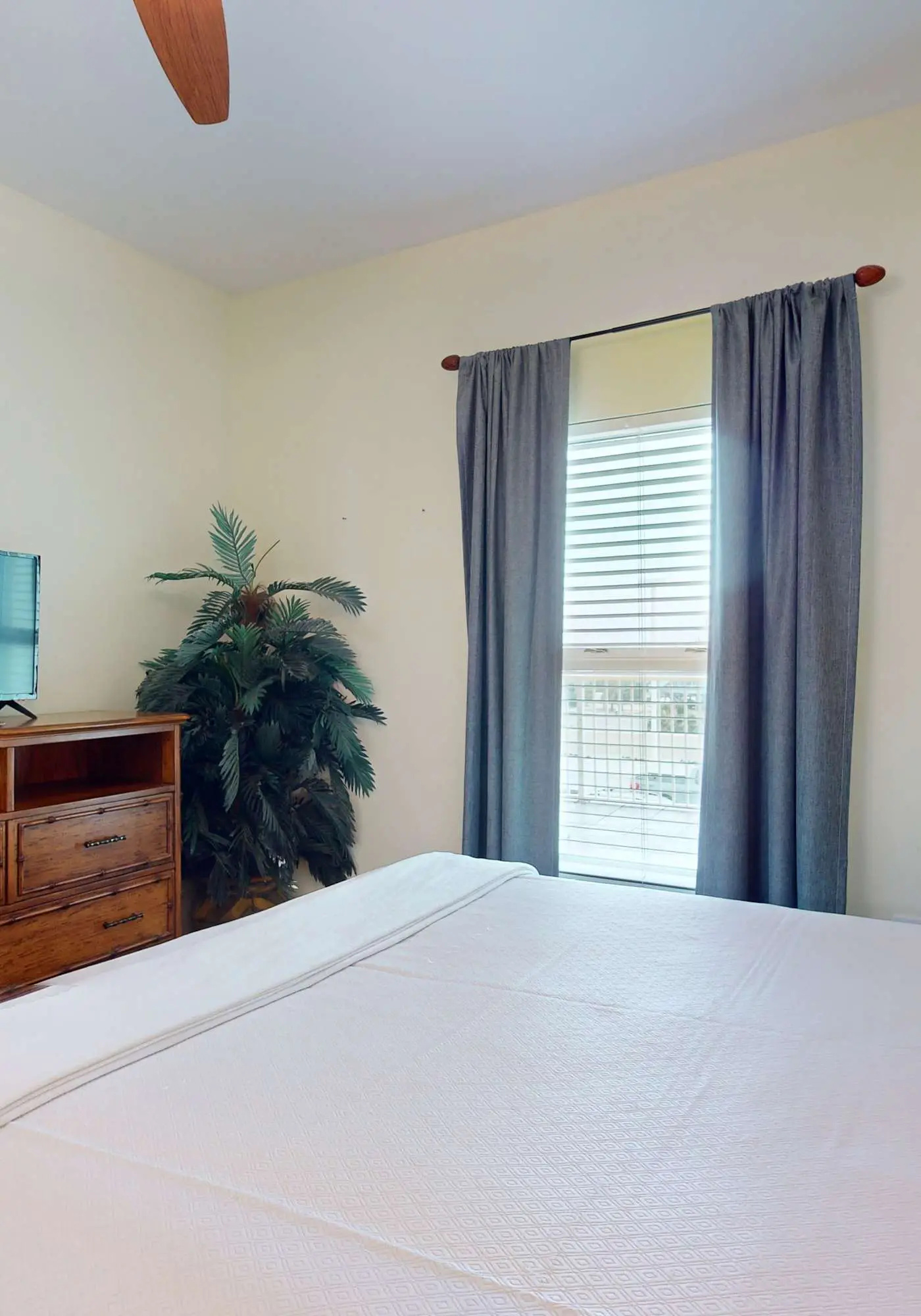 Family-Friendly Gulf-Front Condo w/Shared Pool, Hot Tub, Sauna, Private Balcony