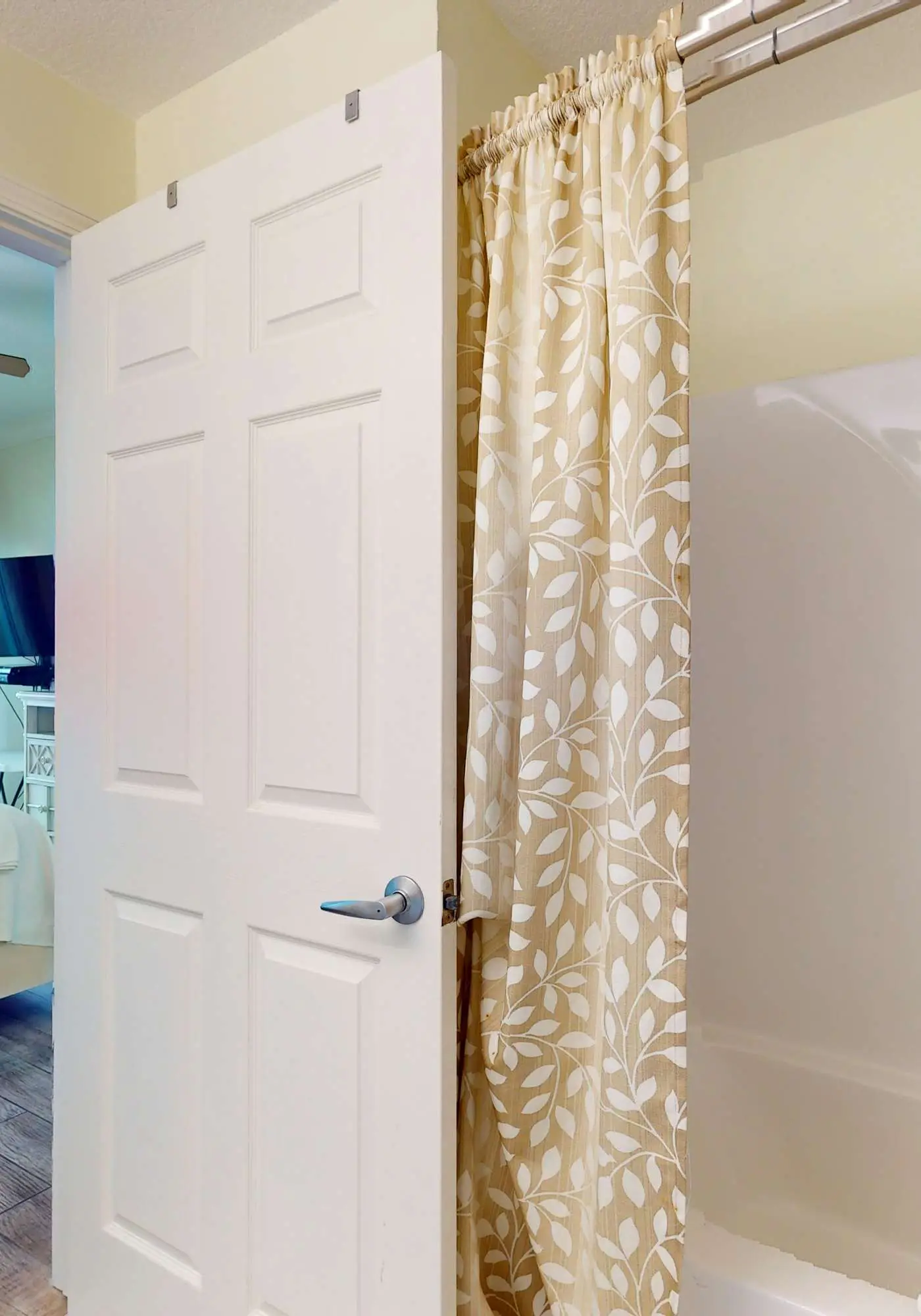 Family-Friendly Gulf-Front Condo w/Shared Pool, Hot Tub, Sauna, Private Balcony