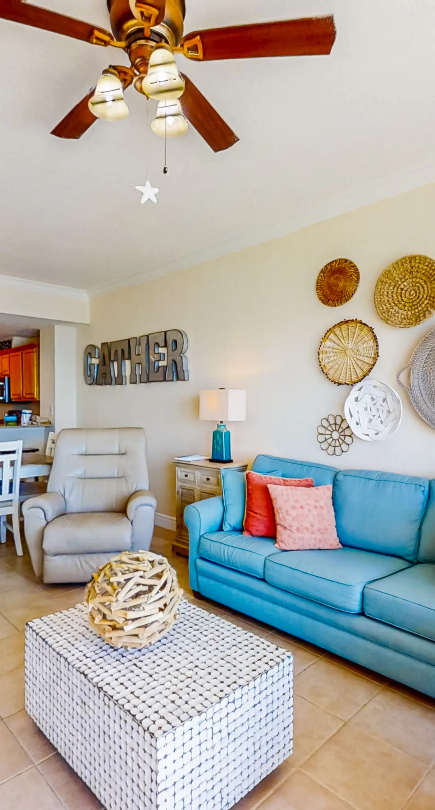 Beachfront 5th-floor condo with balcony, AC, pool, hot tub & view