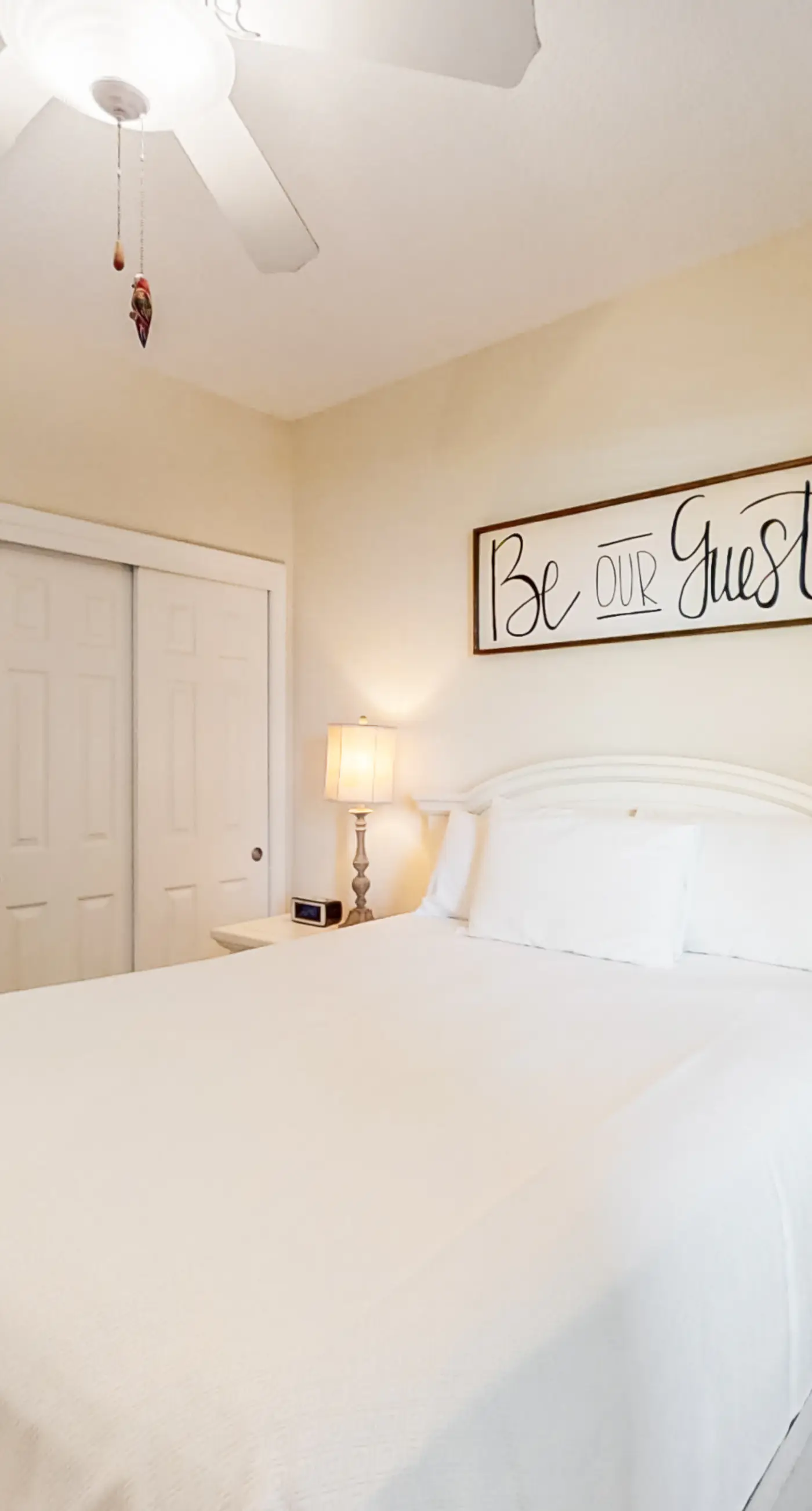 Beachfront 5th-floor condo with balcony, AC, pool, hot tub & view