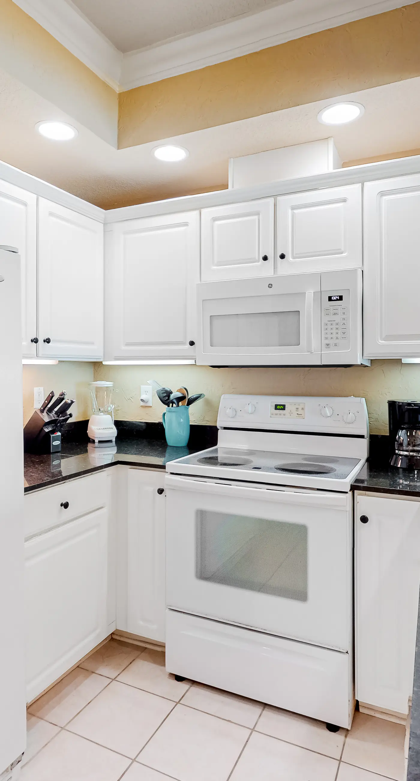 Terrific Gulf-Front Condo with Shared Outdoor Pool, Central AC, Private Balcony